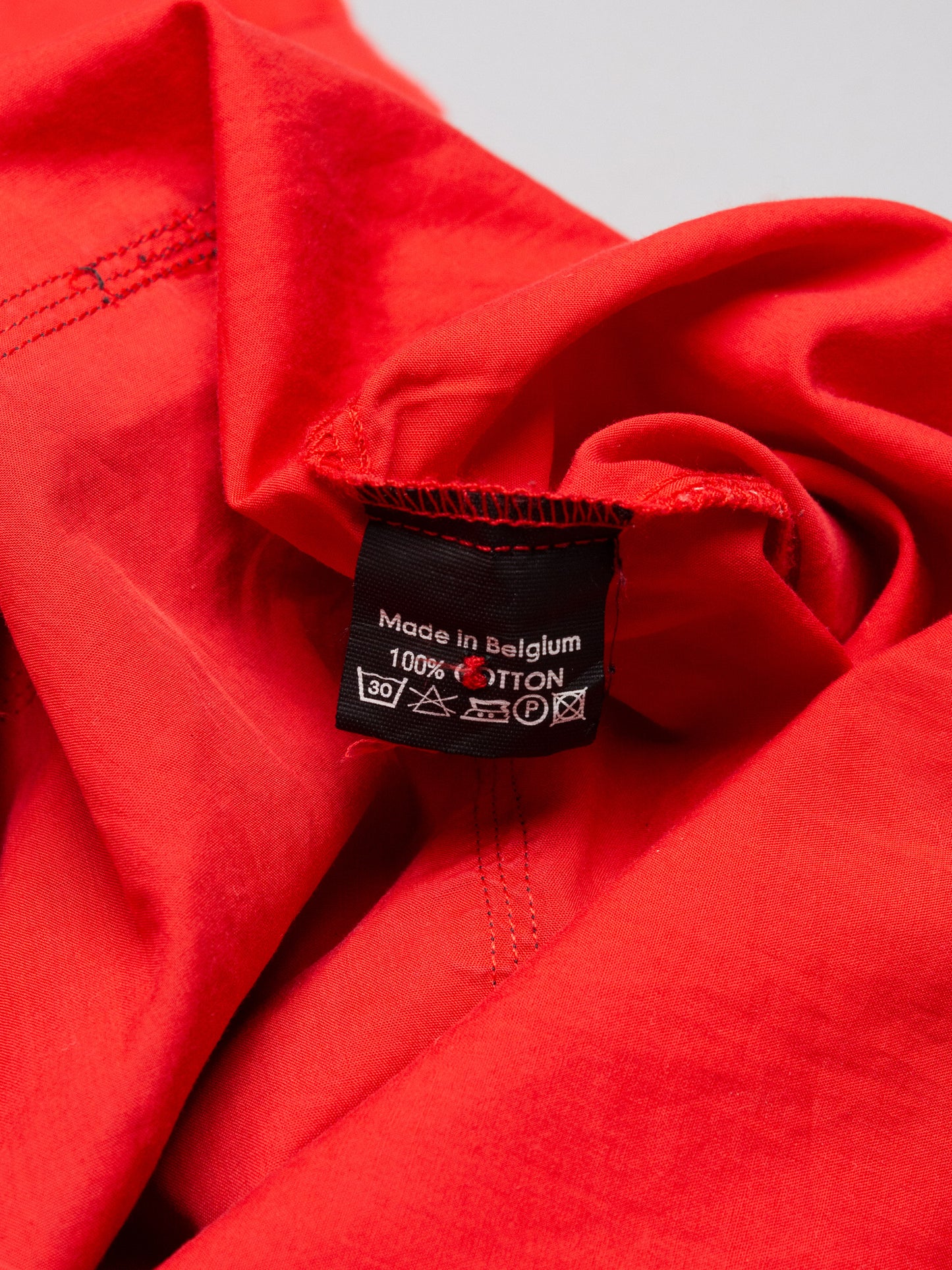 Raf Simons - S/S 2002 - sleeveless hooded shirt with patches - size 50