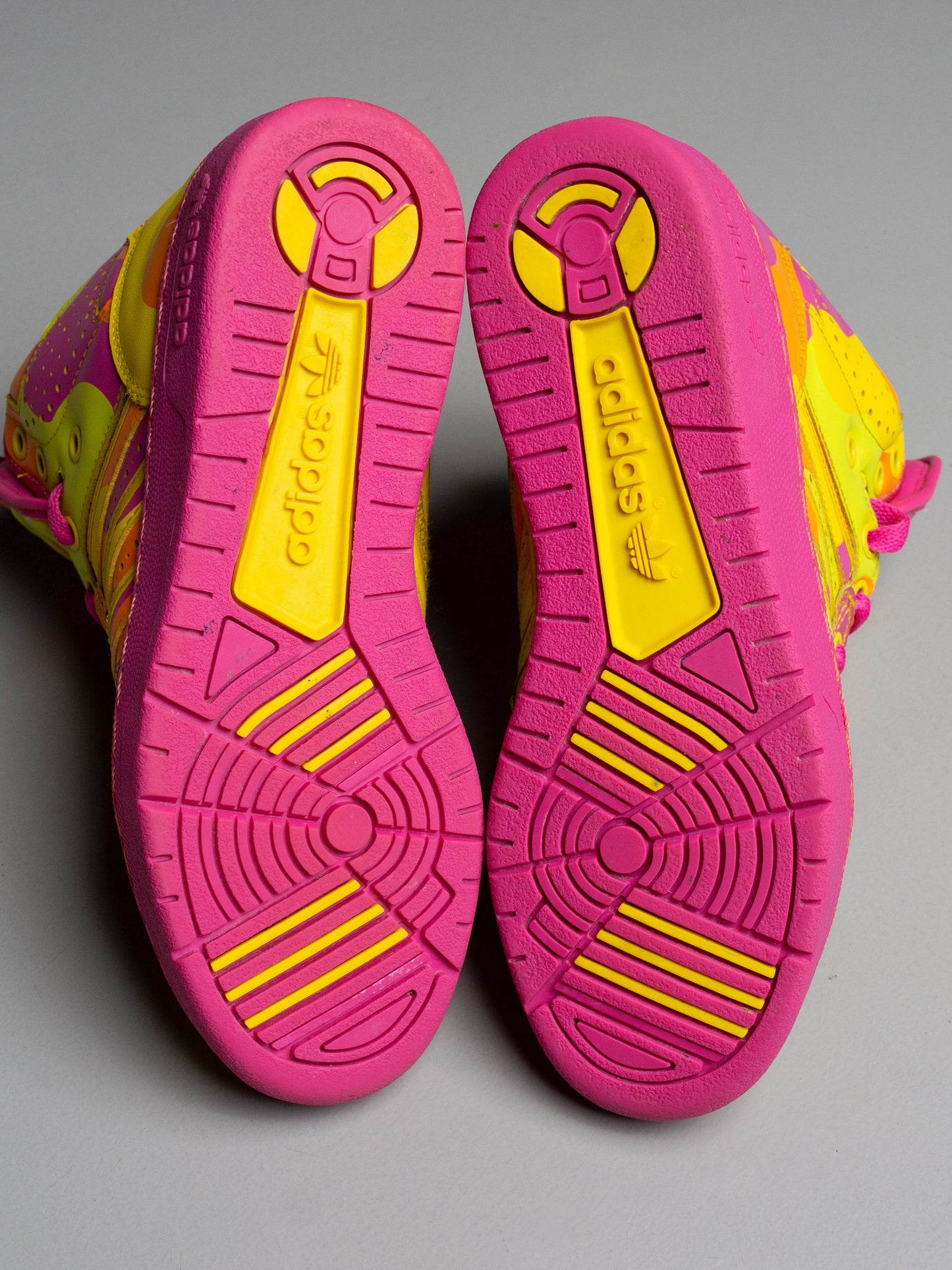adidas Originals by Jeremy Scott A/W 2013 JS Instinct Hi Neon Camo - size 38