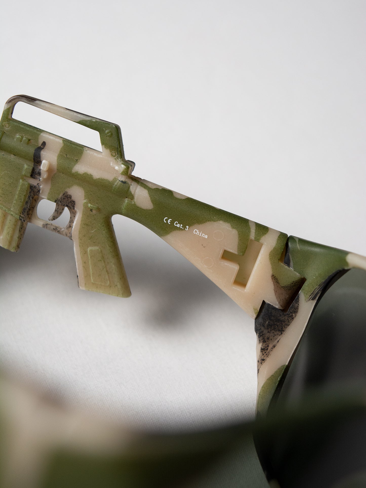 Linda Farrow X Jeremy Scott - S/S 2013 - army sunglasses (green camo)