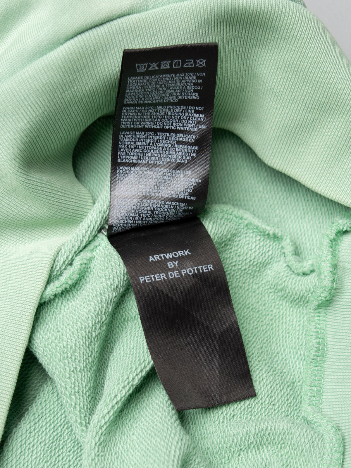 Raf Simons - Archive Redux (2021) - AW02 "Nebraska" oversized distressed crewneck - size 1
