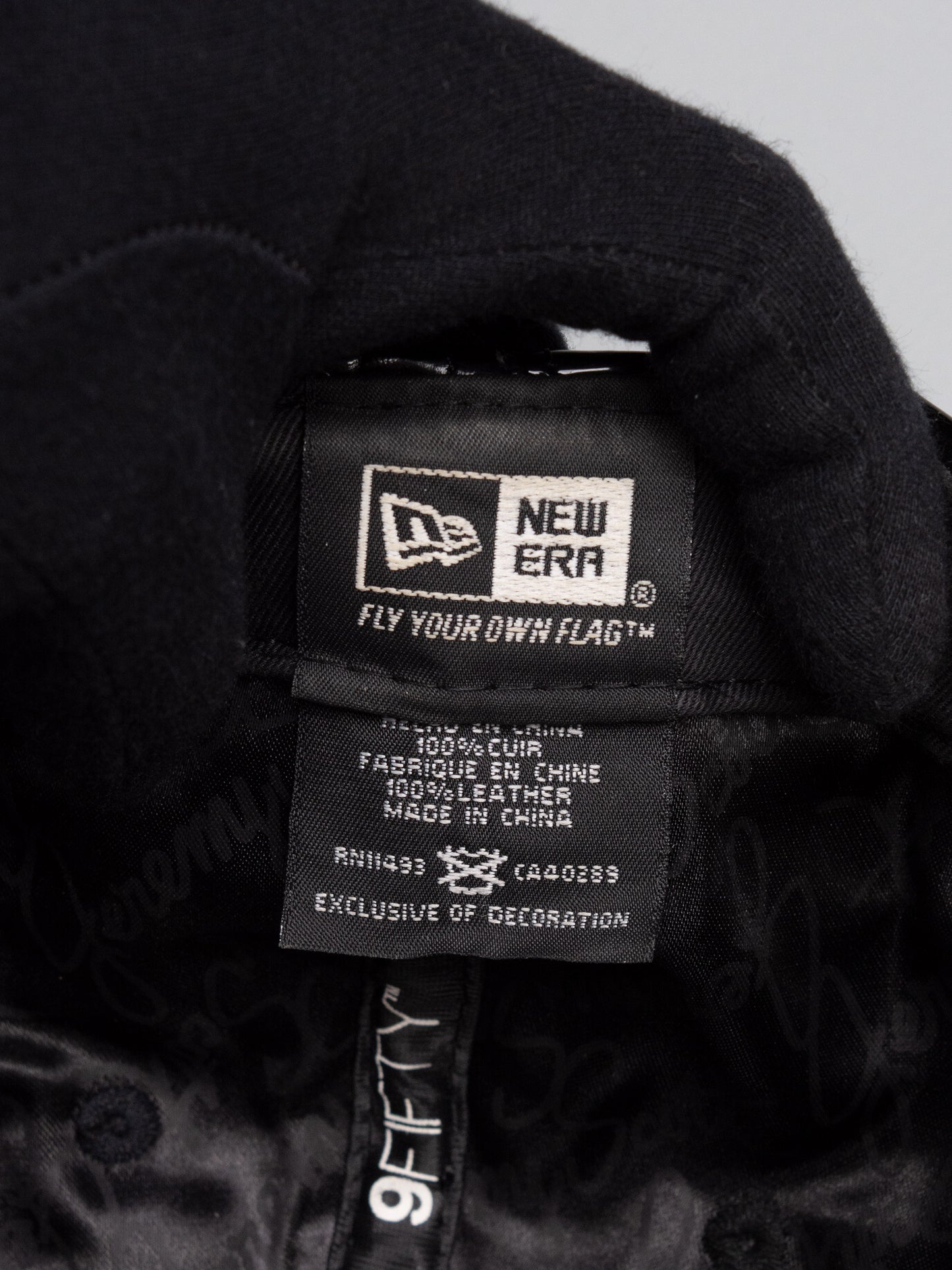 New Era X Jeremy Scott - S/S 2013 - Crocodile embossed leather 9Fifty snapback - size S/M