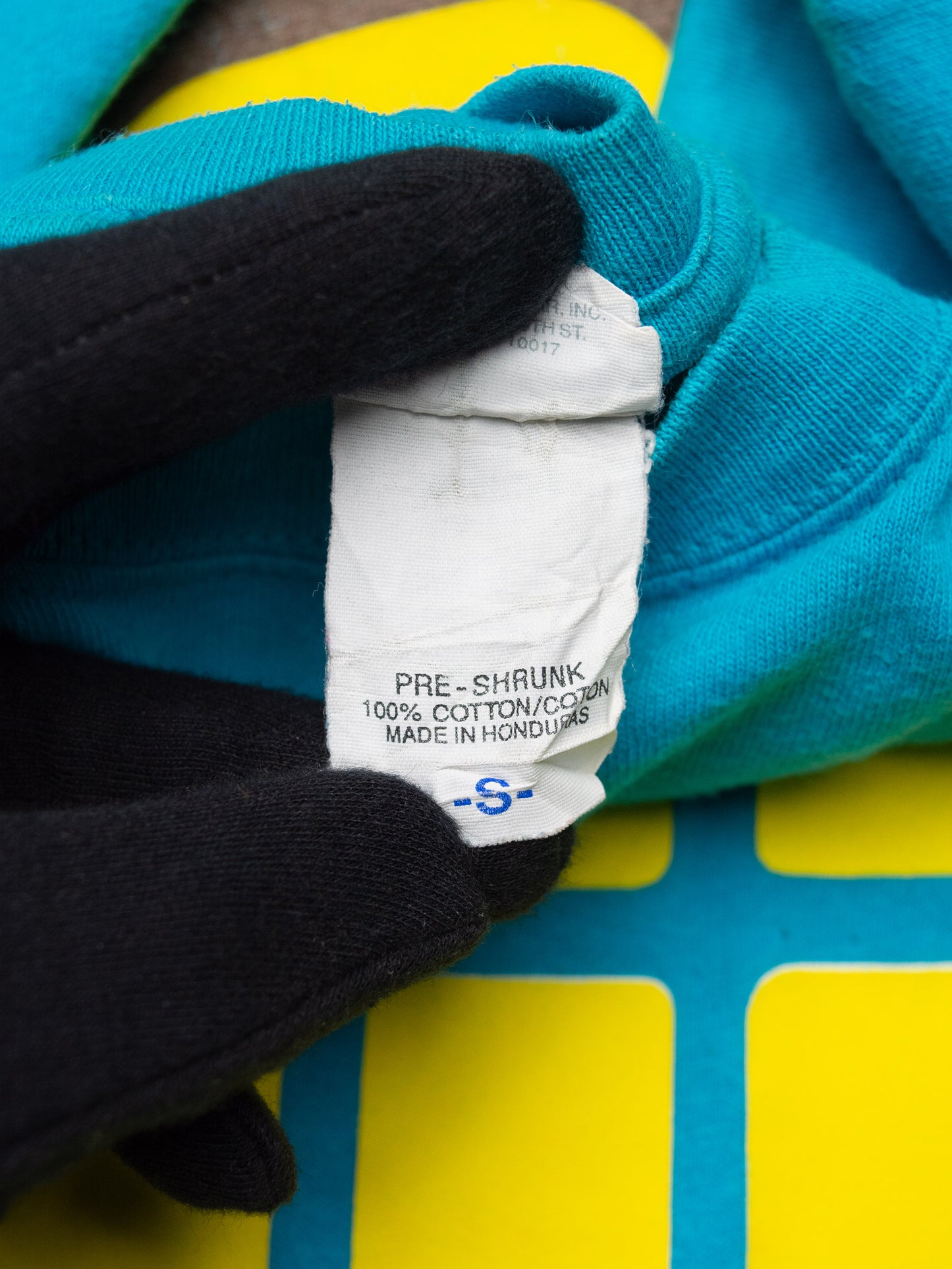 2007 Kanye West Glow In The Dark Tour t-shirt - size S