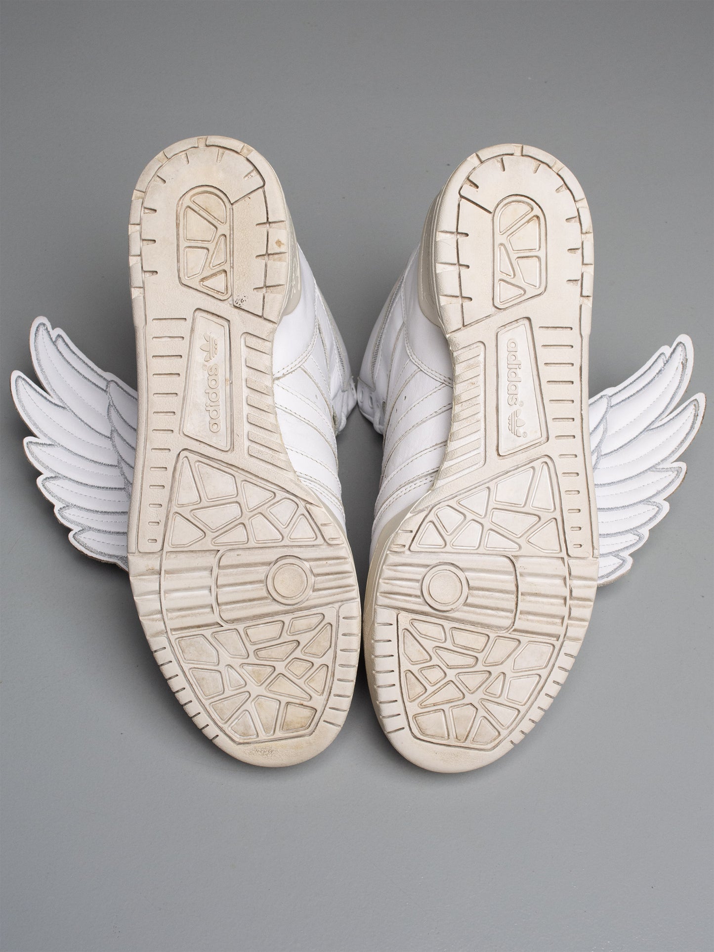 adidas Originals by Jeremy Scott S/S 2009 JS Wings (white/silver) - size 44 2/3