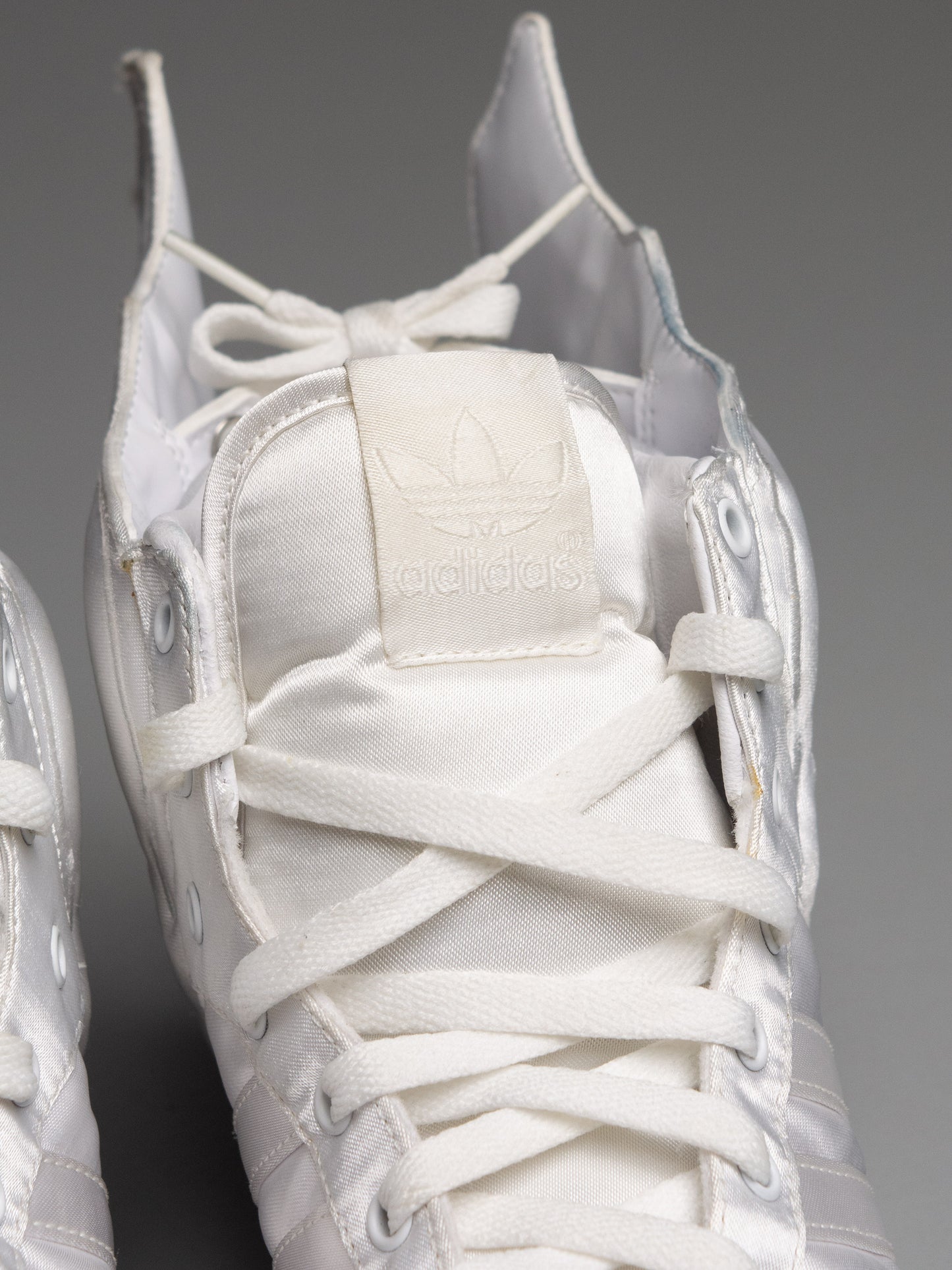 adidas Originals by Jeremy Scott X 2NE1 S/S 2012 JS Wings 2.0 "Satin" - size 43 1/3