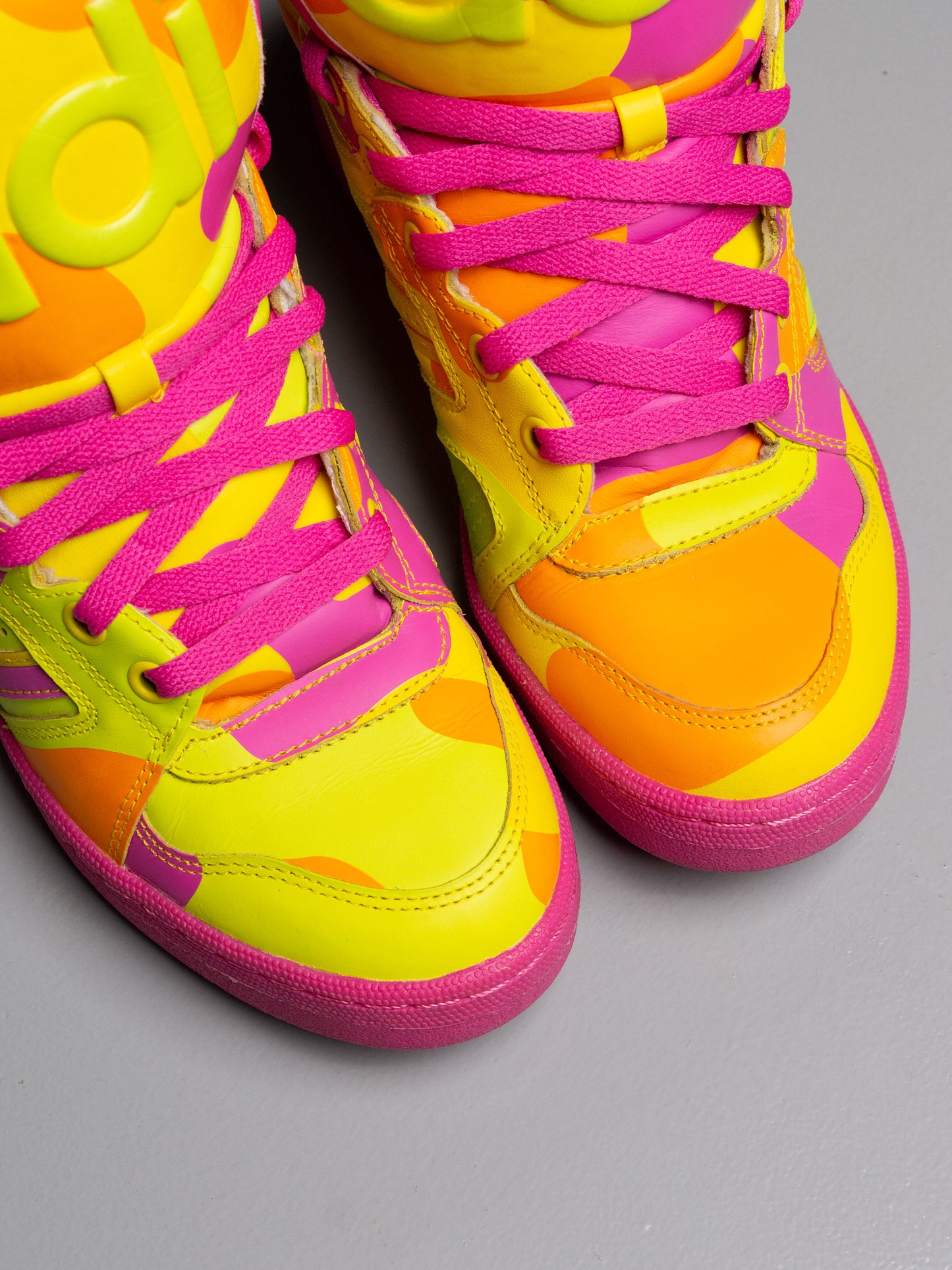 adidas Originals by Jeremy Scott A/W 2013 JS Instinct Hi Neon Camo - size 39 1/3