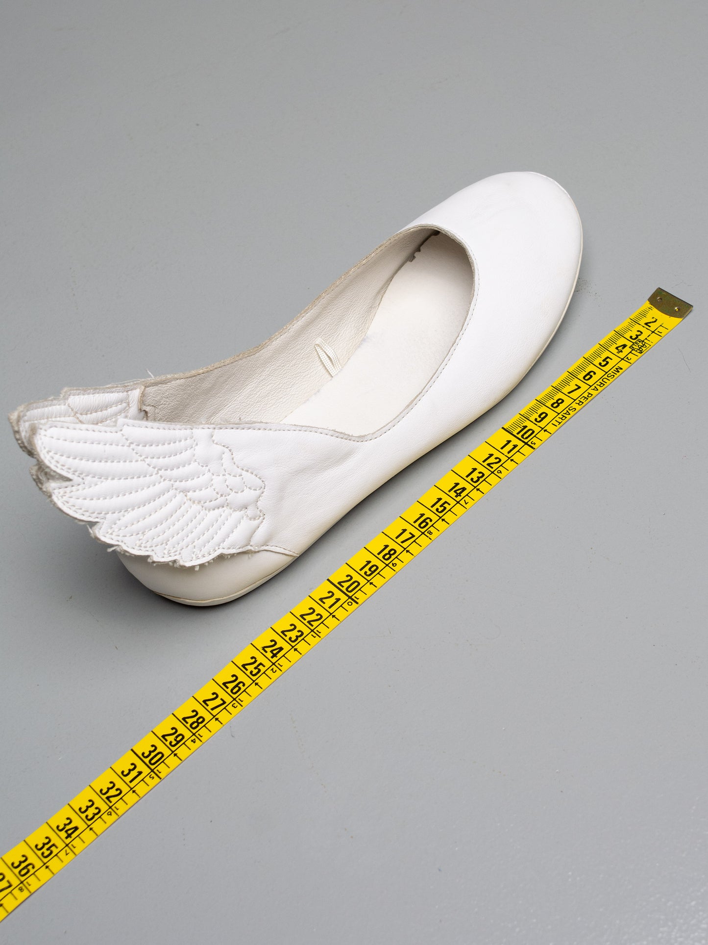adidas Originals by Jeremy Scott S/S 2011 JS Wings Ballerinas (white) - size 39 1/3