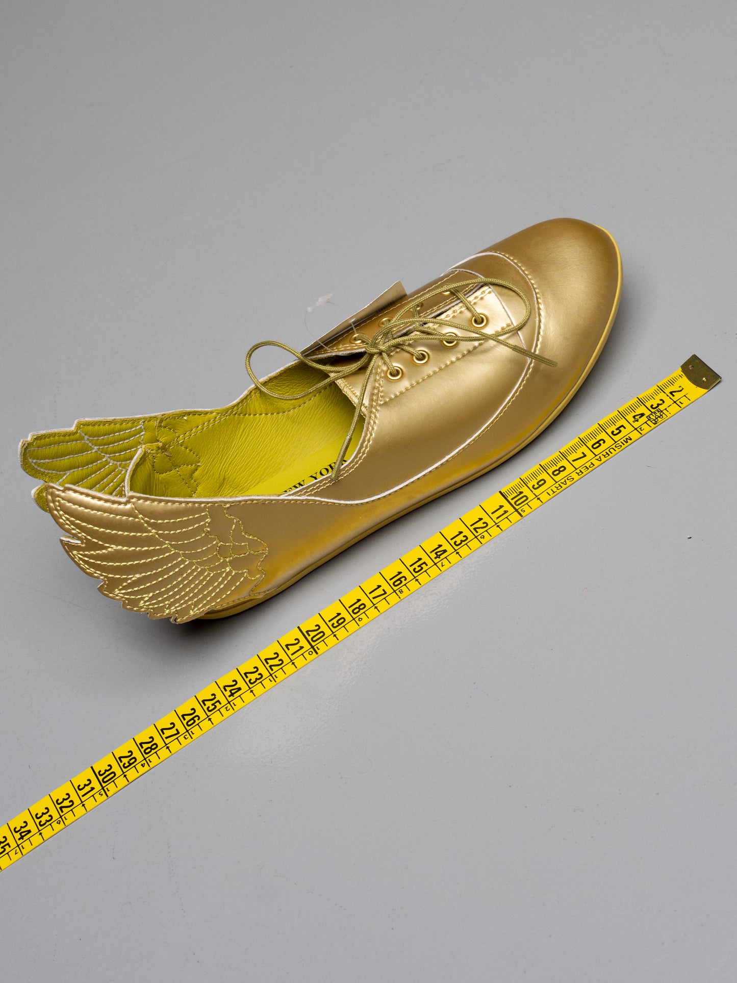 adidas Originals by Jeremy Scott S/S 2014 JS Wings Easy Five Gold - size 38