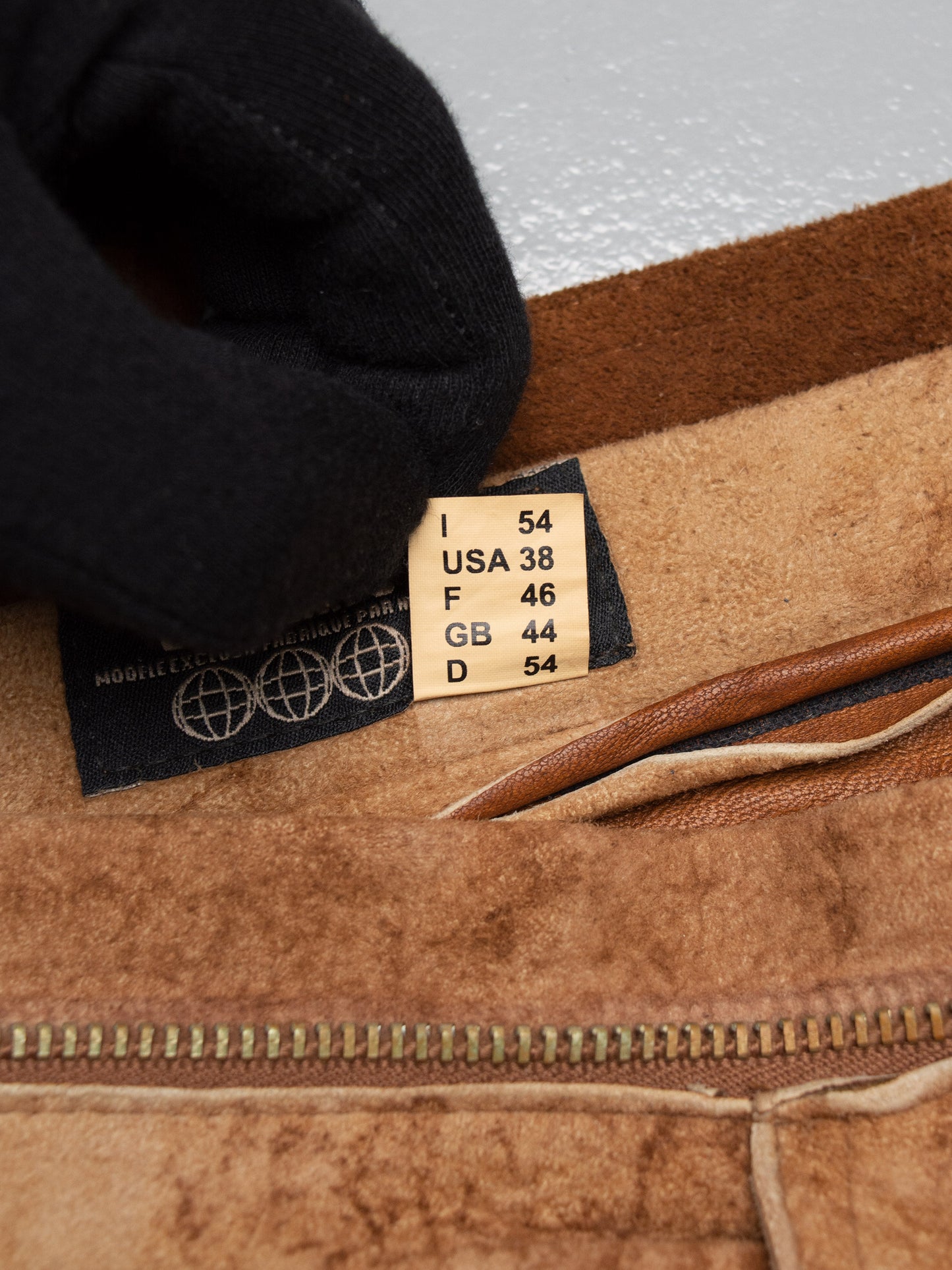 JPG.Jean's - (vintage) - men's belted cowhide leather pants - size 54