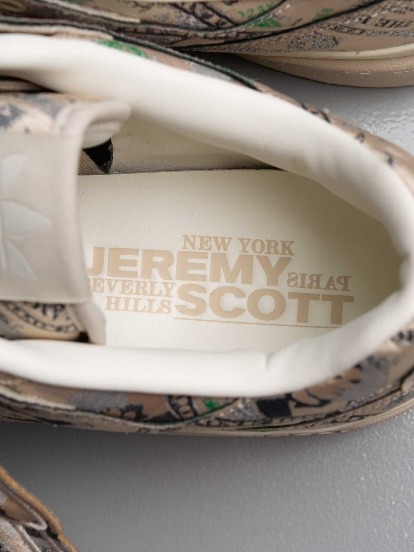 adidas Originals by Jeremy Scott 2021 JS Forum Money Lo - size 45 1/3