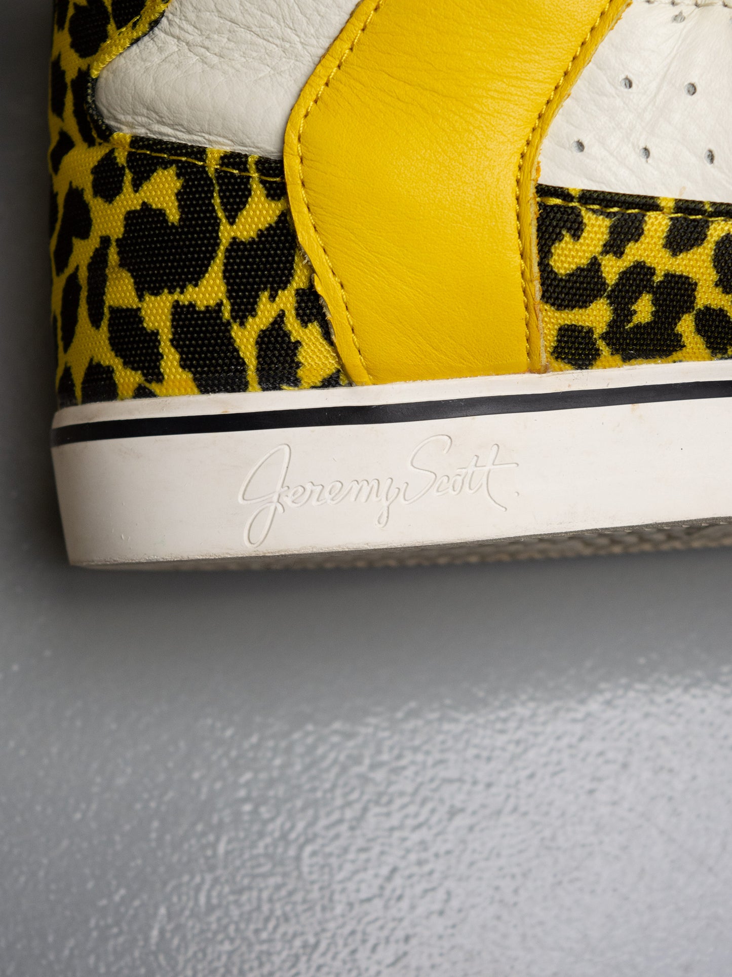 adidas Originals by Jeremy Scott S/S 2015 JS Bones Fur - size 43 1/3