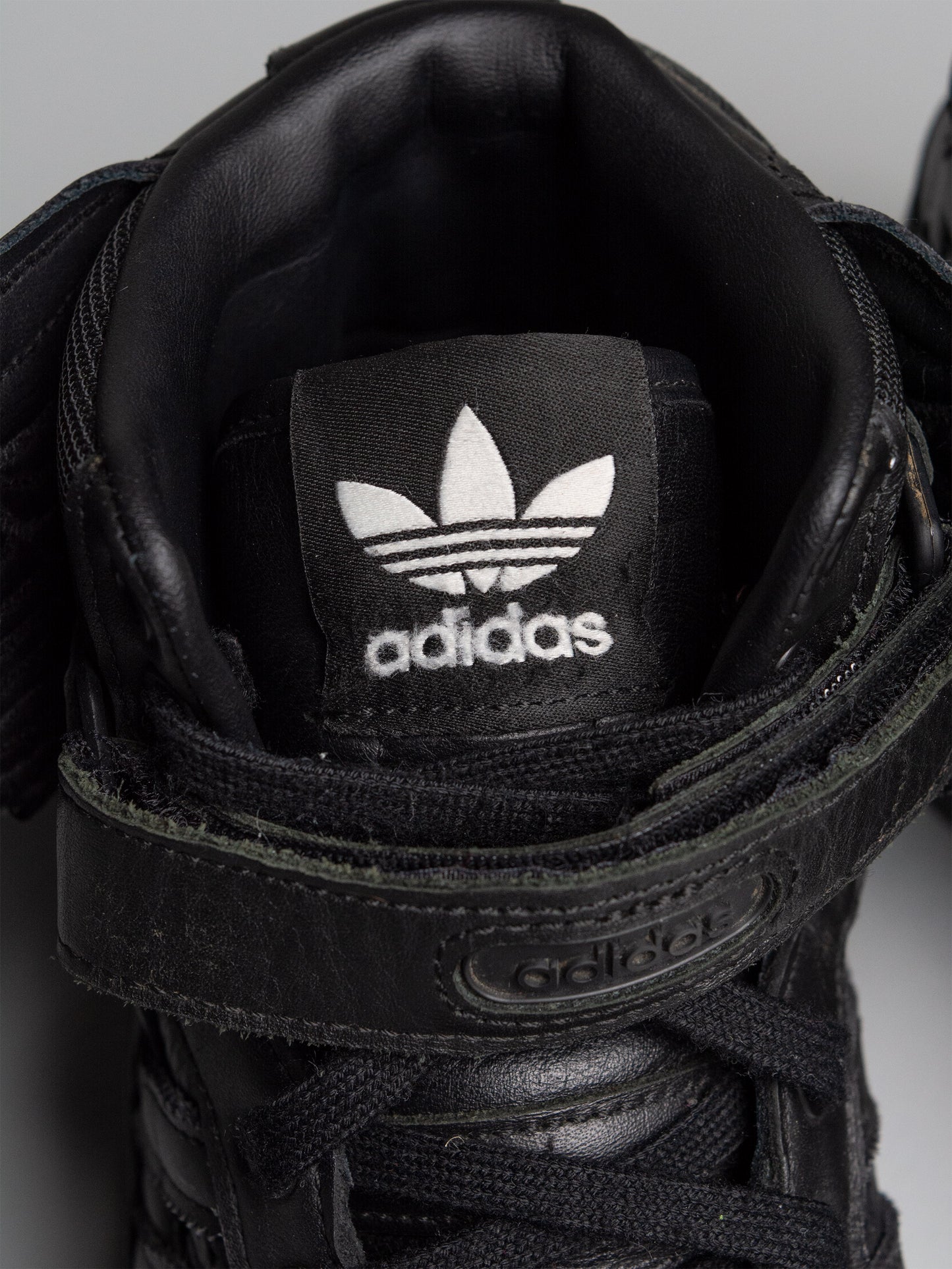 adidas Originals X Jeremy Scott 2022 JS Wings 4.0 (black) - size 44