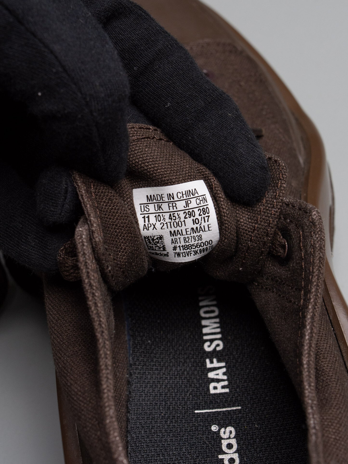 adidas X Raf Simons S/S 2018 Detroit Runner - size 45 1/3