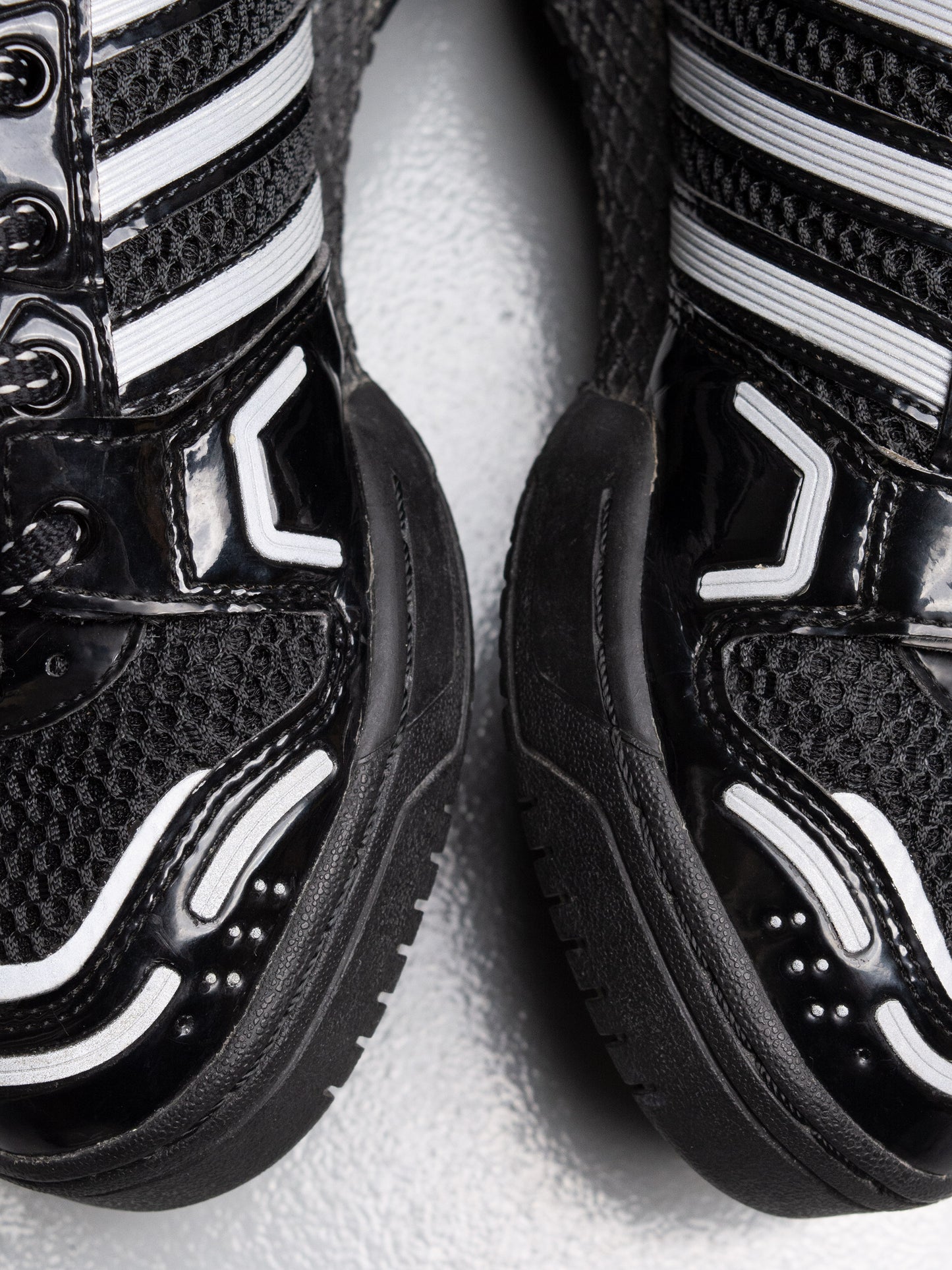 adidas Originals by Jeremy Scott 2015 JS Wings 2.0 Mesh (black) - size 39 1/3