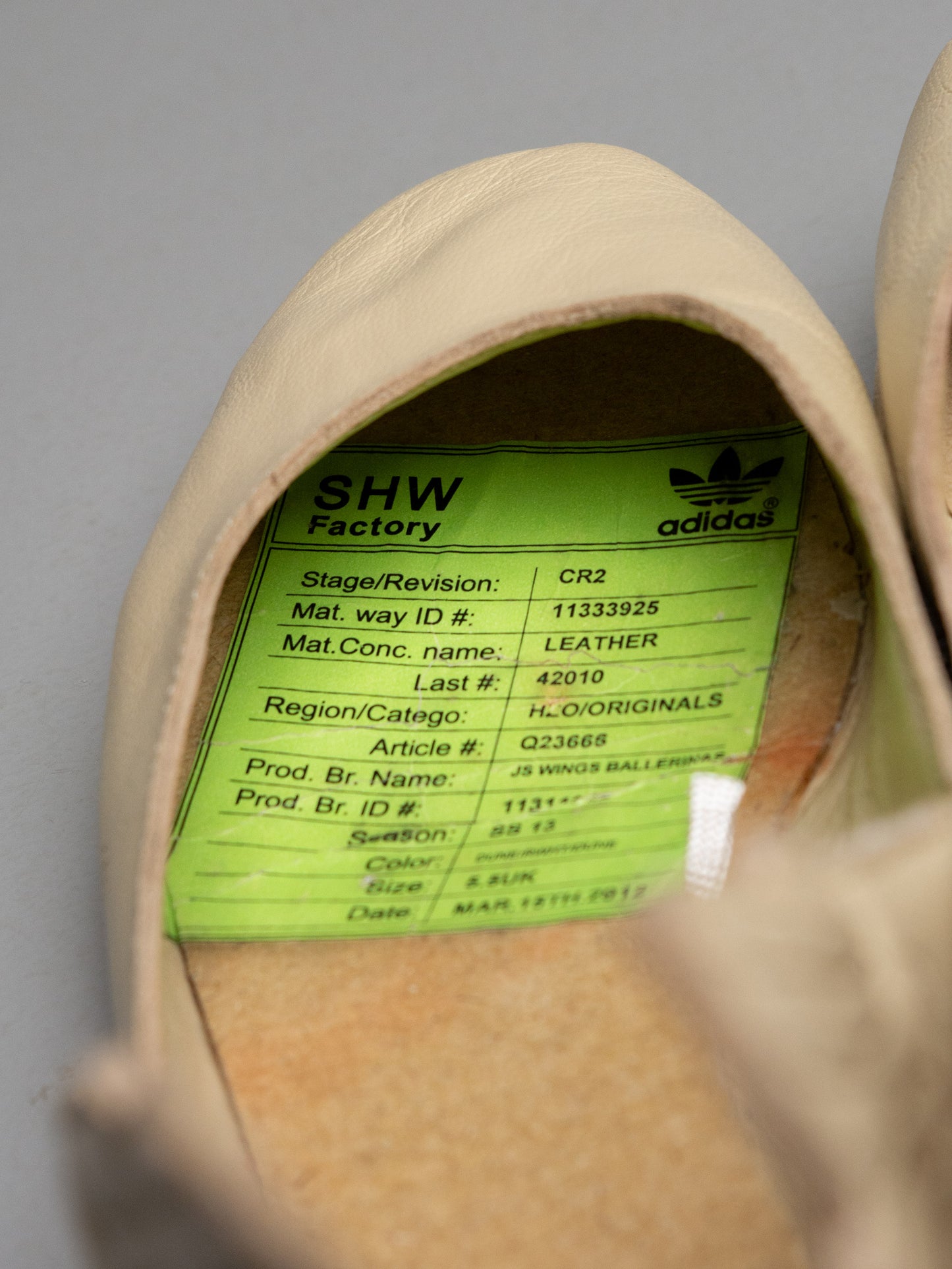 (factory sample) adidas Originals by Jeremy Scott S/S 2013 JS Wings Ballerinas (beige) - size 38 2/3