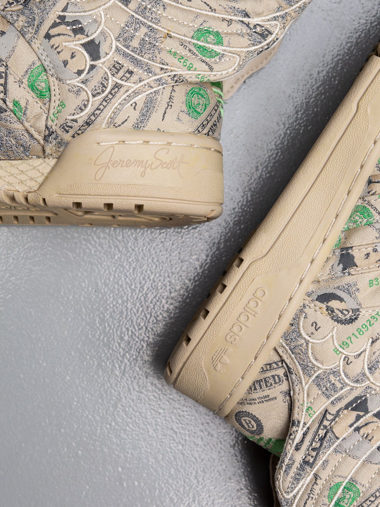 adidas Originals by Jeremy Scott A/W 2013 JS Wings 2.0 Money - size 38