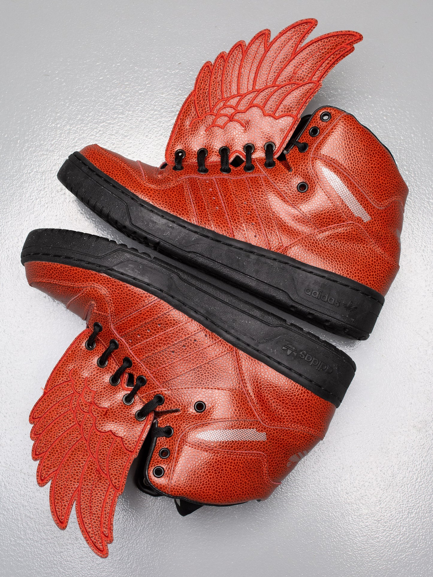 (sample) adidas Originals by Jeremy Scott A/W 2015 JS Wings Basketball - size 42 2/3