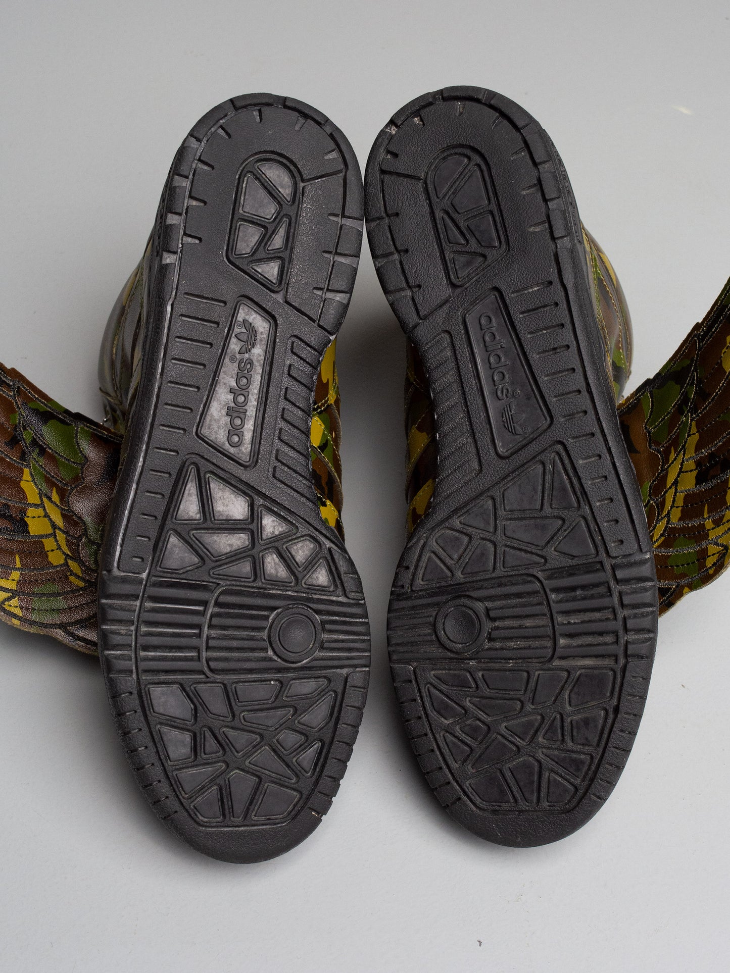 adidas Originals by Jeremy Scott A/W 2011 JS Wings Camo - size 41 1/3
