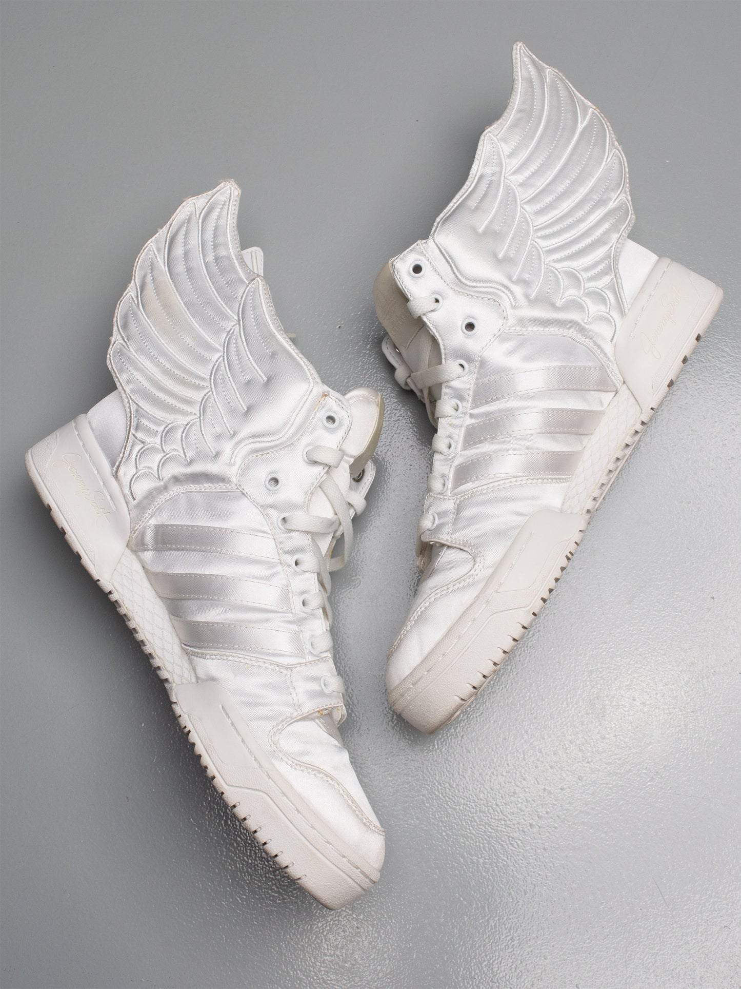 adidas Originals by Jeremy Scott X 2NE1 S/S 2012 JS Wings 2.0 "Satin" - size 43 1/3