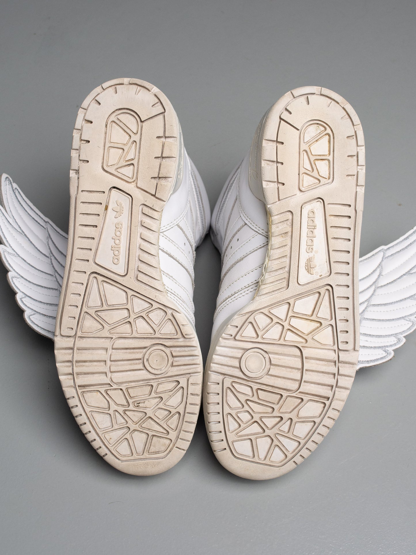 adidas Originals by Jeremy Scott S/S 2009 JS Wings (White/Silver) - size 39 1/3