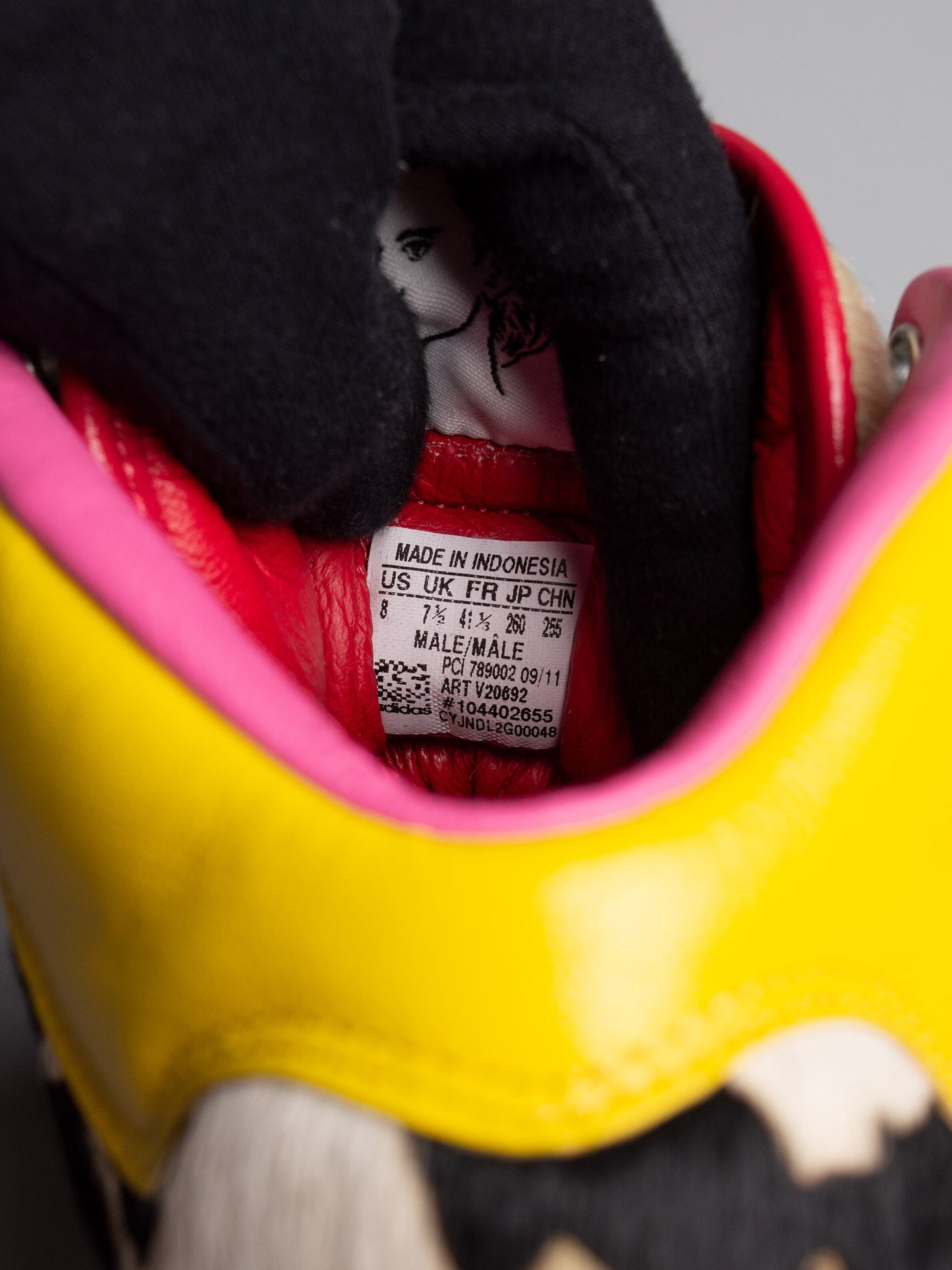 adidas Originals by Jeremy Scott X 2NE1 S/S 2012 JS Wings - size 41 1/3