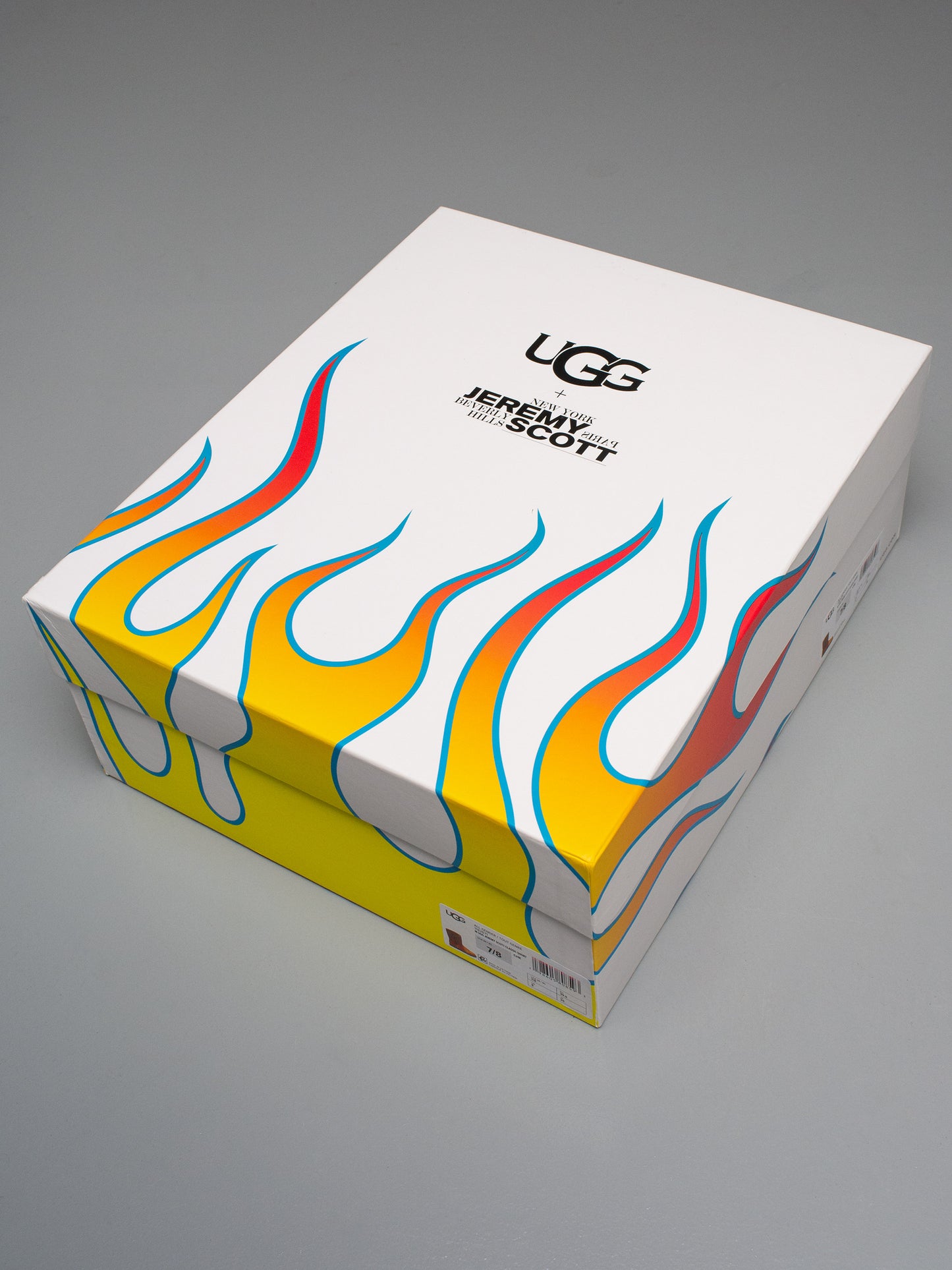 UGG X Jeremy Scott 2025 Classic Short Flames Boot - size 39.5