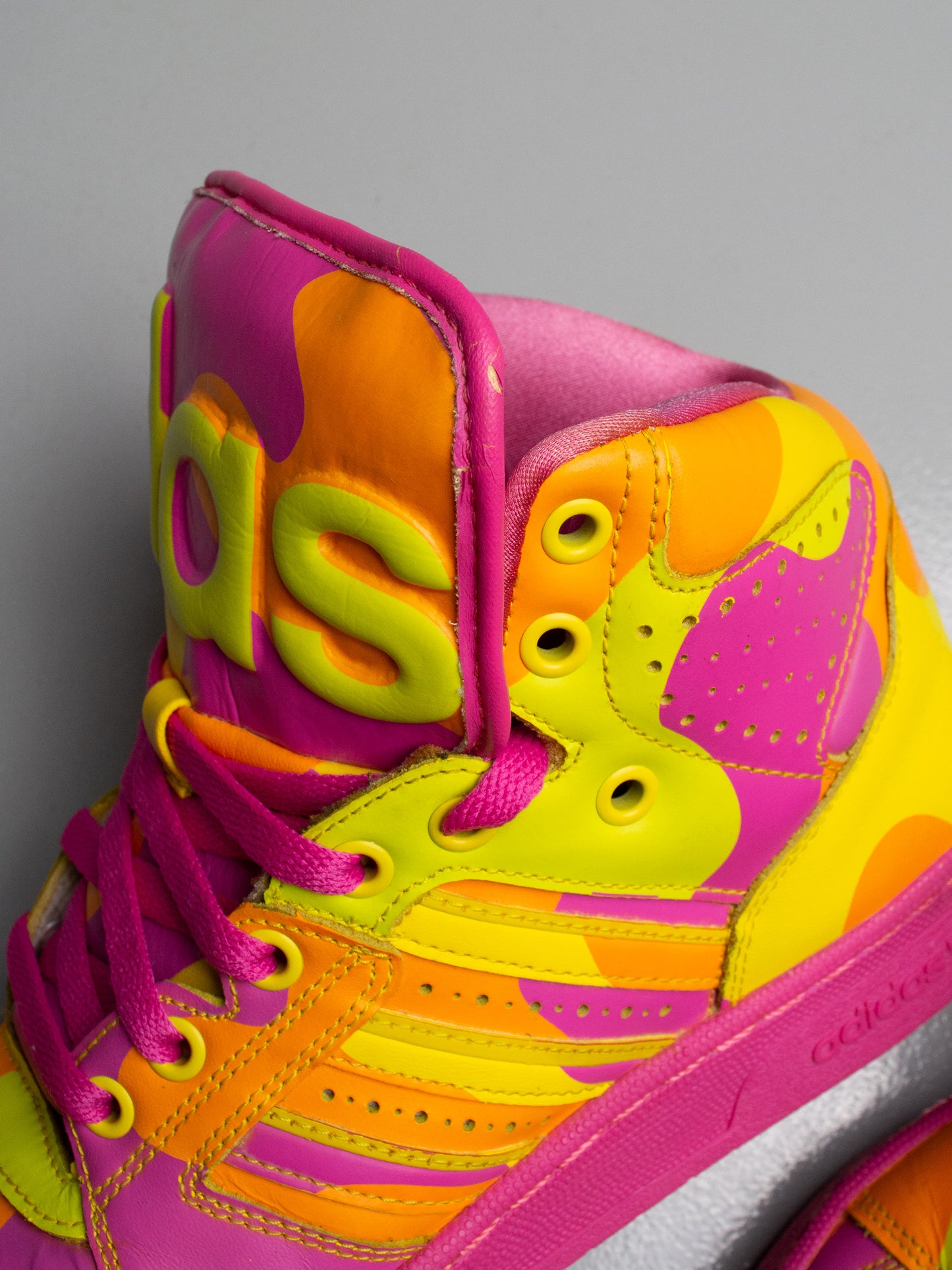 adidas Originals by Jeremy Scott A/W 2013 JS Instinct Hi Neon Camo - size 38