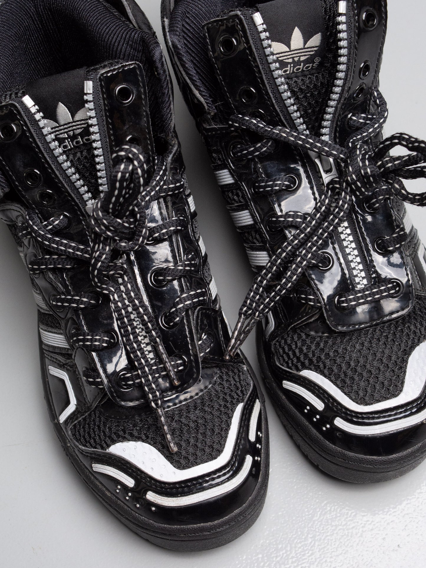 adidas Originals by Jeremy Scott 2015 JS Wings 2.0 Mesh (black) - size 39 1/3