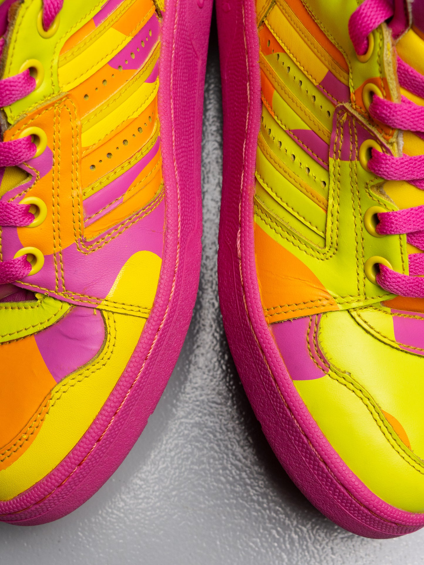 adidas Originals by Jeremy Scott A/W 2013 JS Instinct Hi Neon Camo - size 38