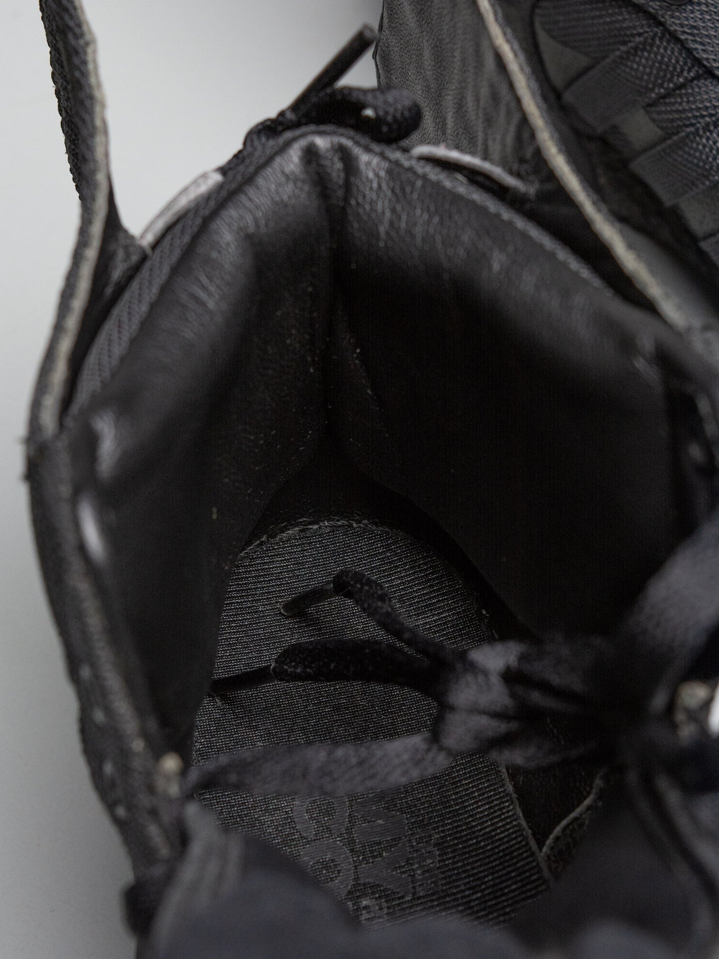 adidas Originals by Jeremy Scott X A$AP Rocky 2013 JS Wings 2.0 Black Flag - size 39 1/3