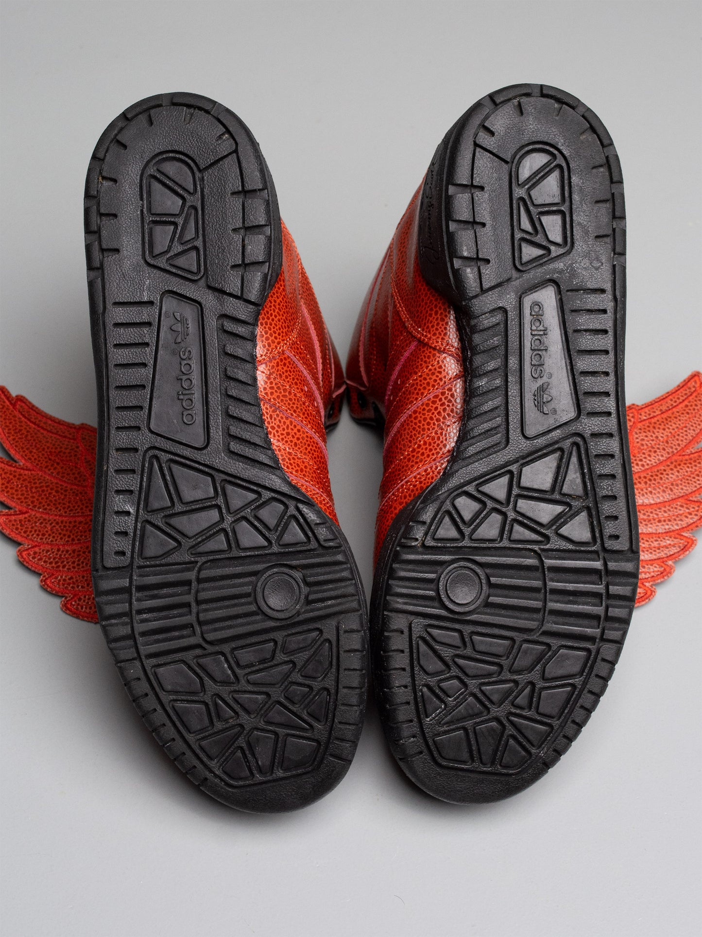 (sample) adidas Originals by Jeremy Scott A/W 2015 JS Wings Basketball - size 42 2/3