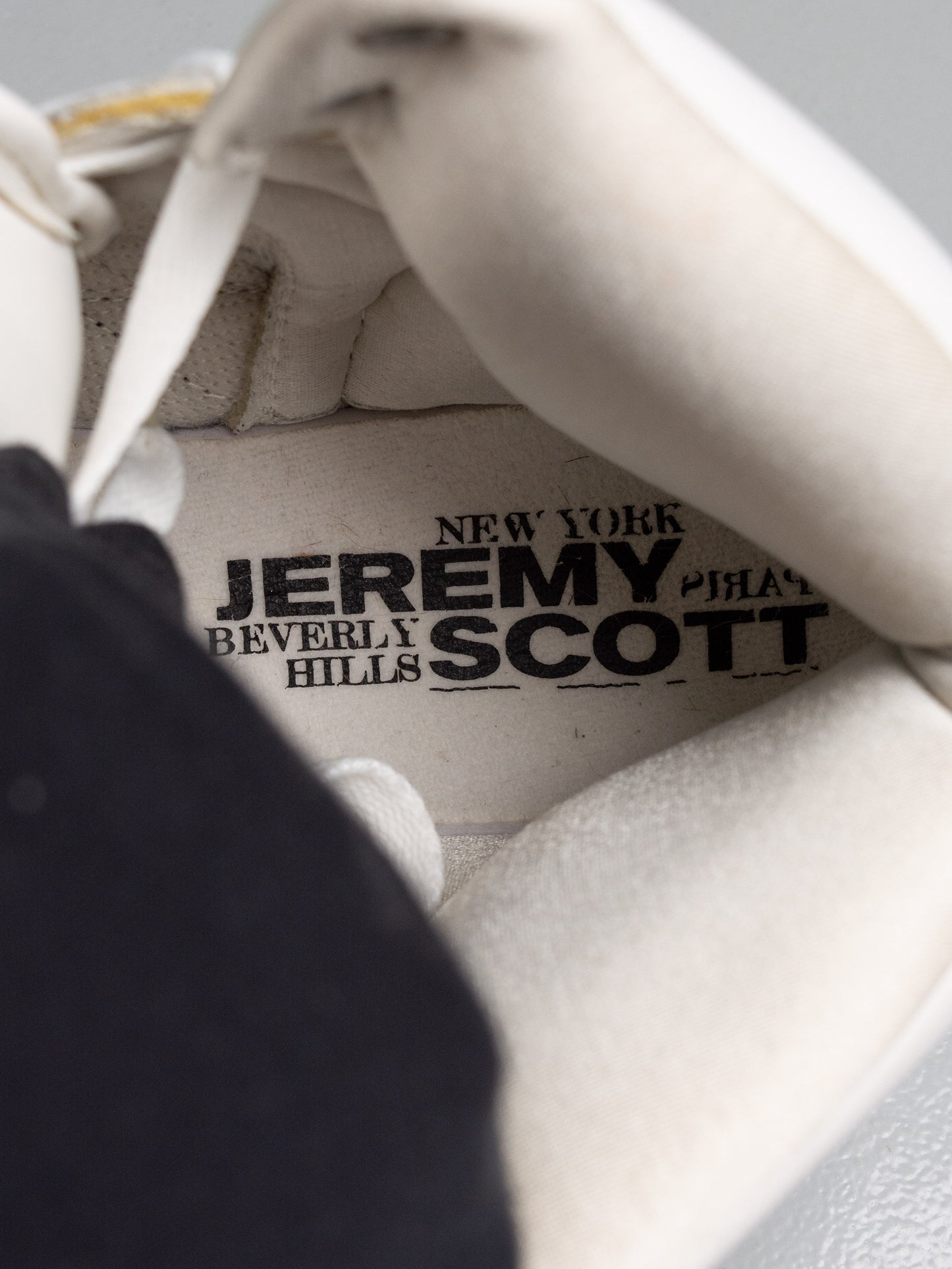 adidas Originals by Jeremy Scott S/S 2012 JS Instinct Hi (white) - size 44 2/3