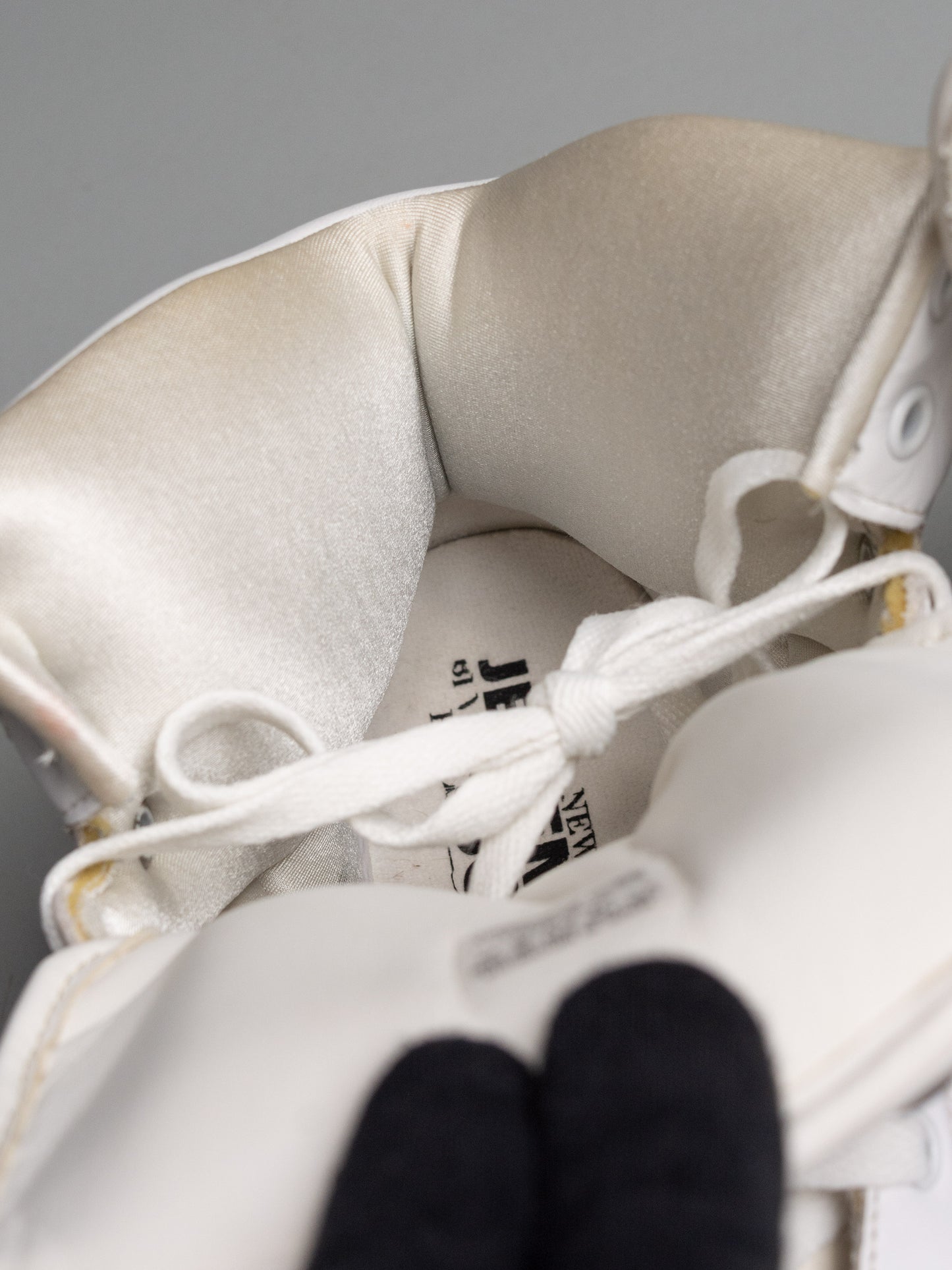 adidas Originals by Jeremy Scott S/S 2012 JS Instinct Hi (white) - size 44 2/3