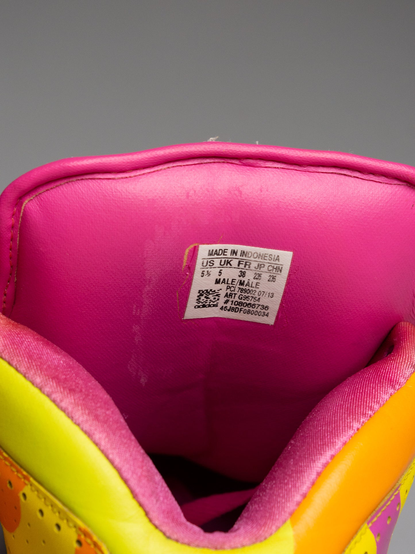 adidas Originals by Jeremy Scott A/W 2013 JS Instinct Hi Neon Camo - size 38