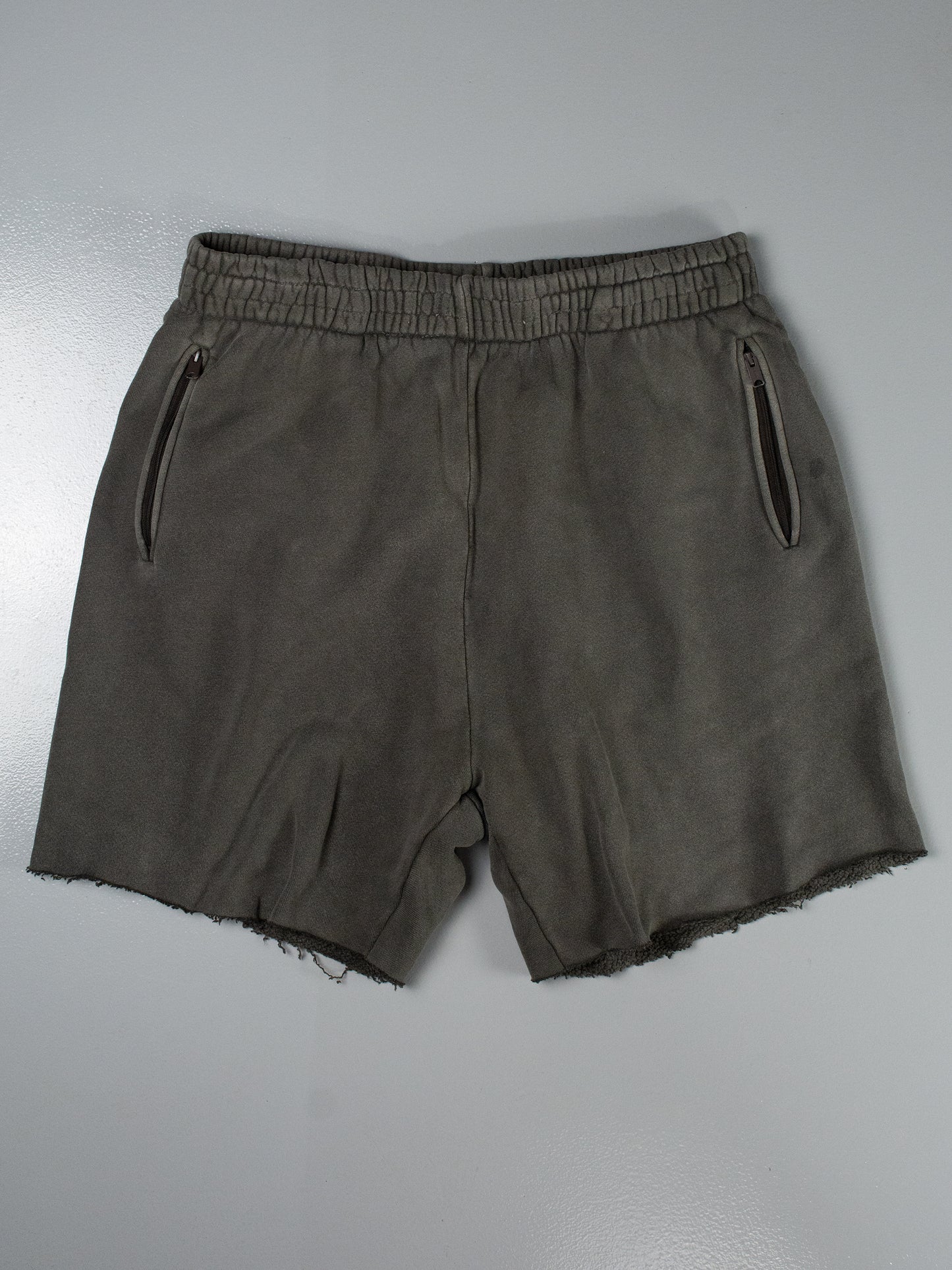 YEEZY Season 6 shorts Core - size M