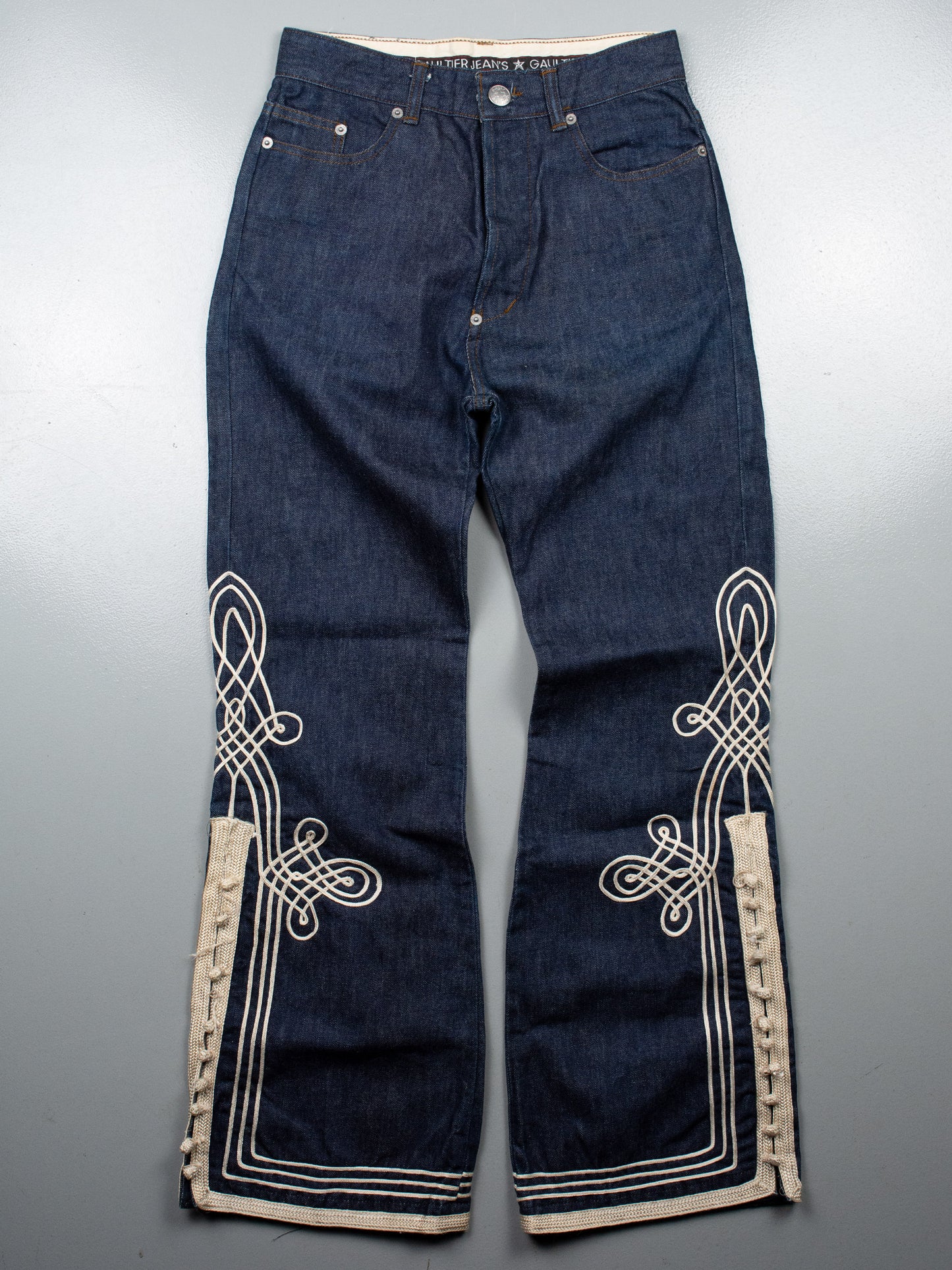 vintage Gaultier Jean's embroidered jeans - size 30