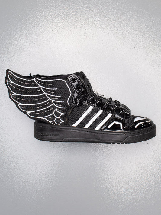 adidas Originals by Jeremy Scott 2015 JS Wings 2.0 Mesh (black) - size 39 1/3