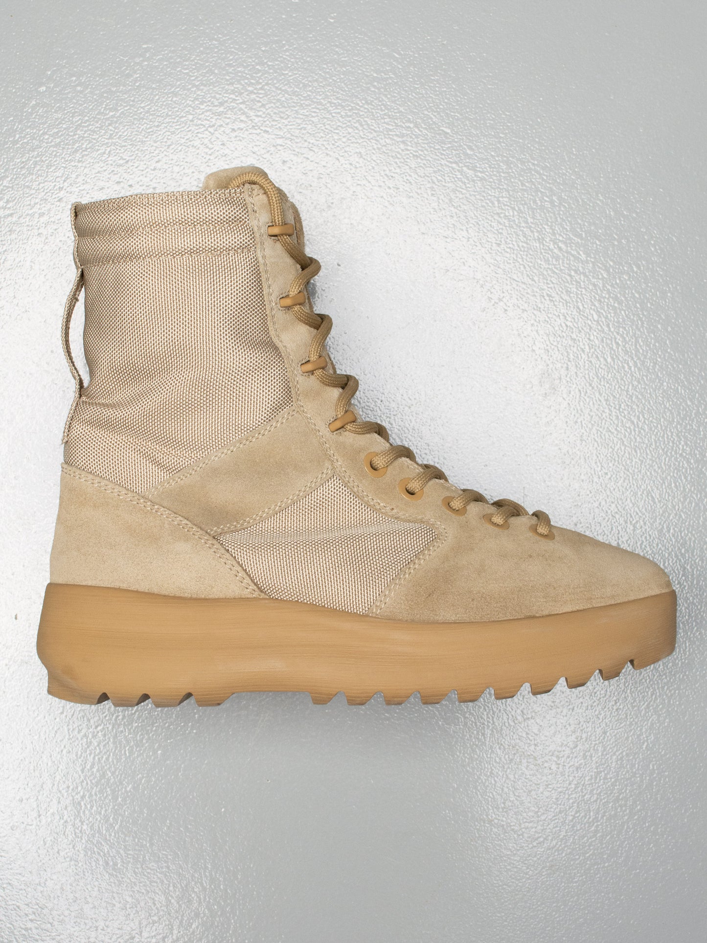 YEEZY Season 3 military boots (Rock) - size 41