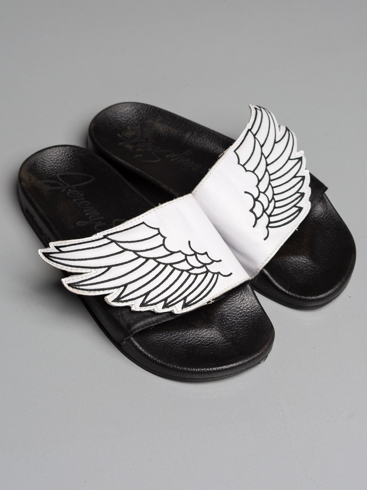 adidas Originals by Jeremy Scott S/S 2011 JS Wings Adilette - size 6