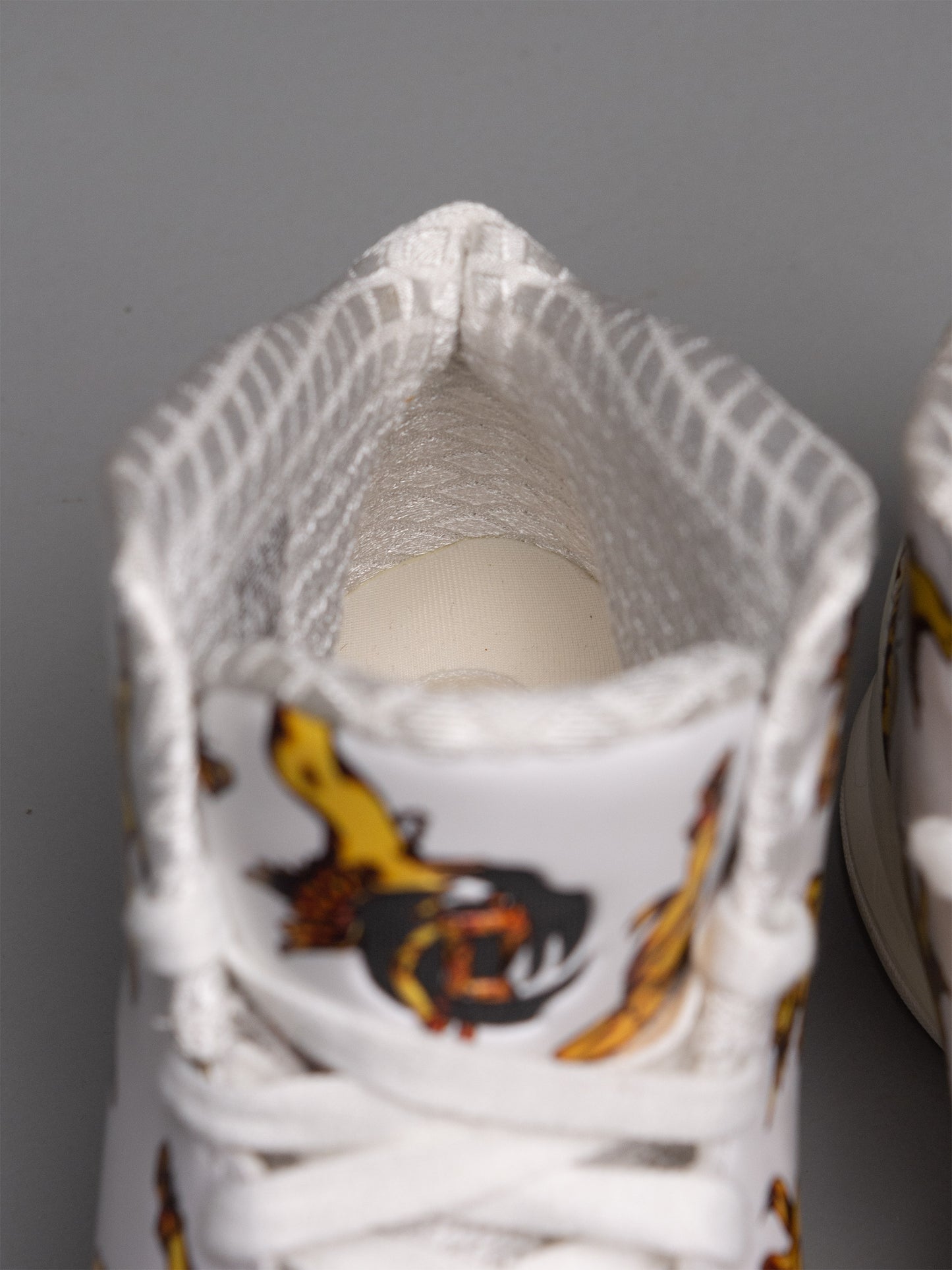 2013 adidas D Rose 3.5 "Angels" by Jeremy Scott - size 43 1/3
