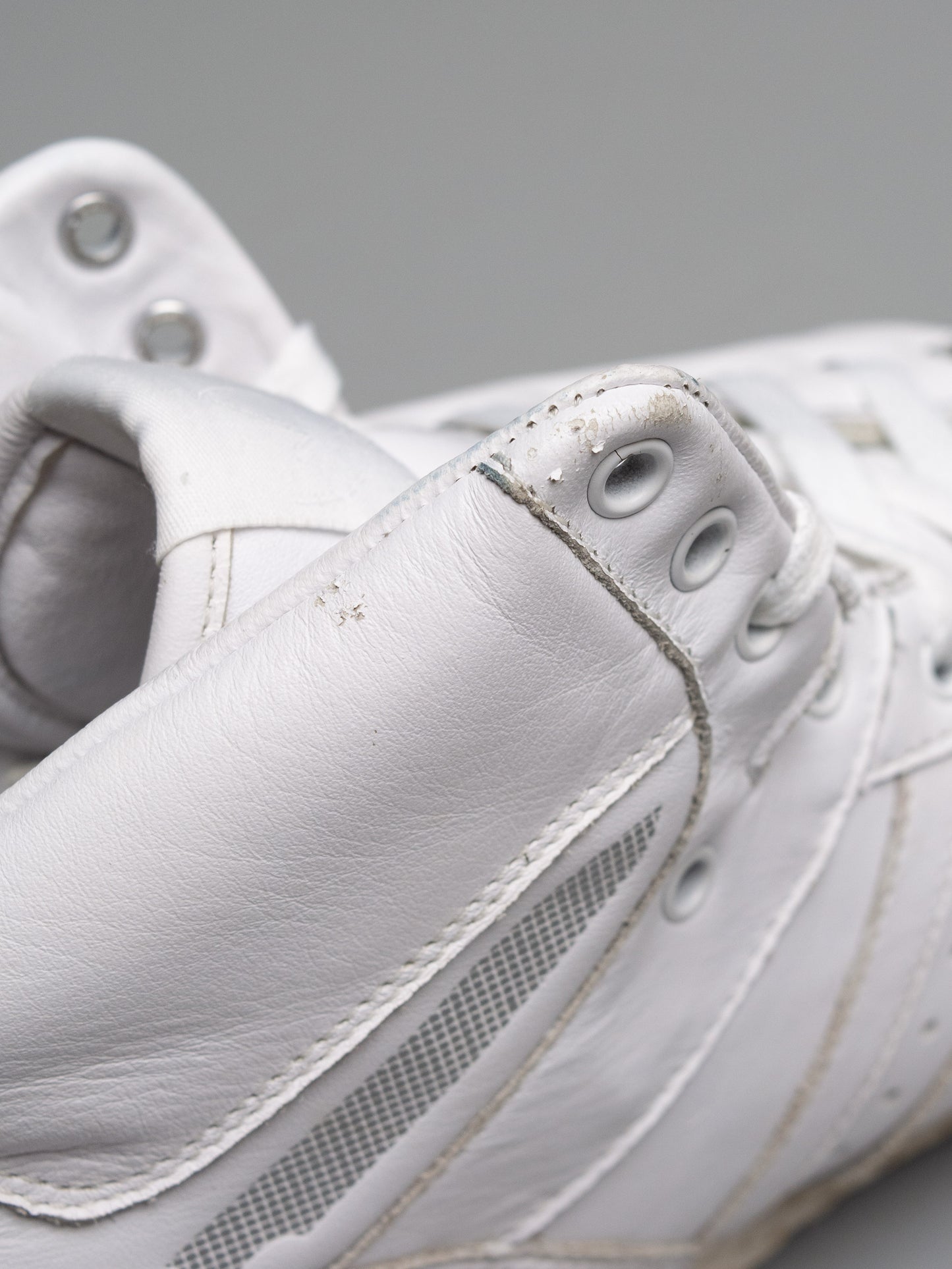 adidas Originals by Jeremy Scott S/S 2009 JS Wings (white/silver) - size 44 2/3