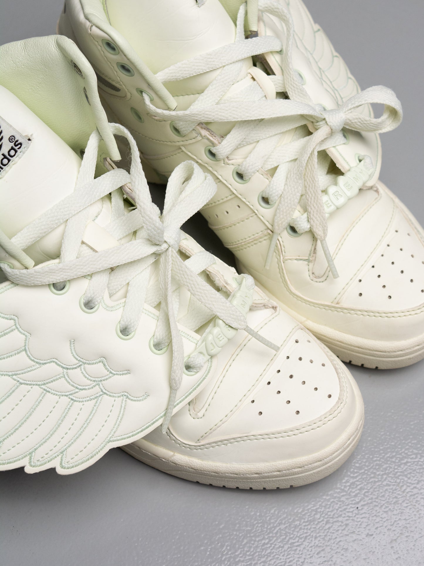 adidas Originals by Jeremy Scott S/S 2011 JS Wings Glow In The Dark - size 38