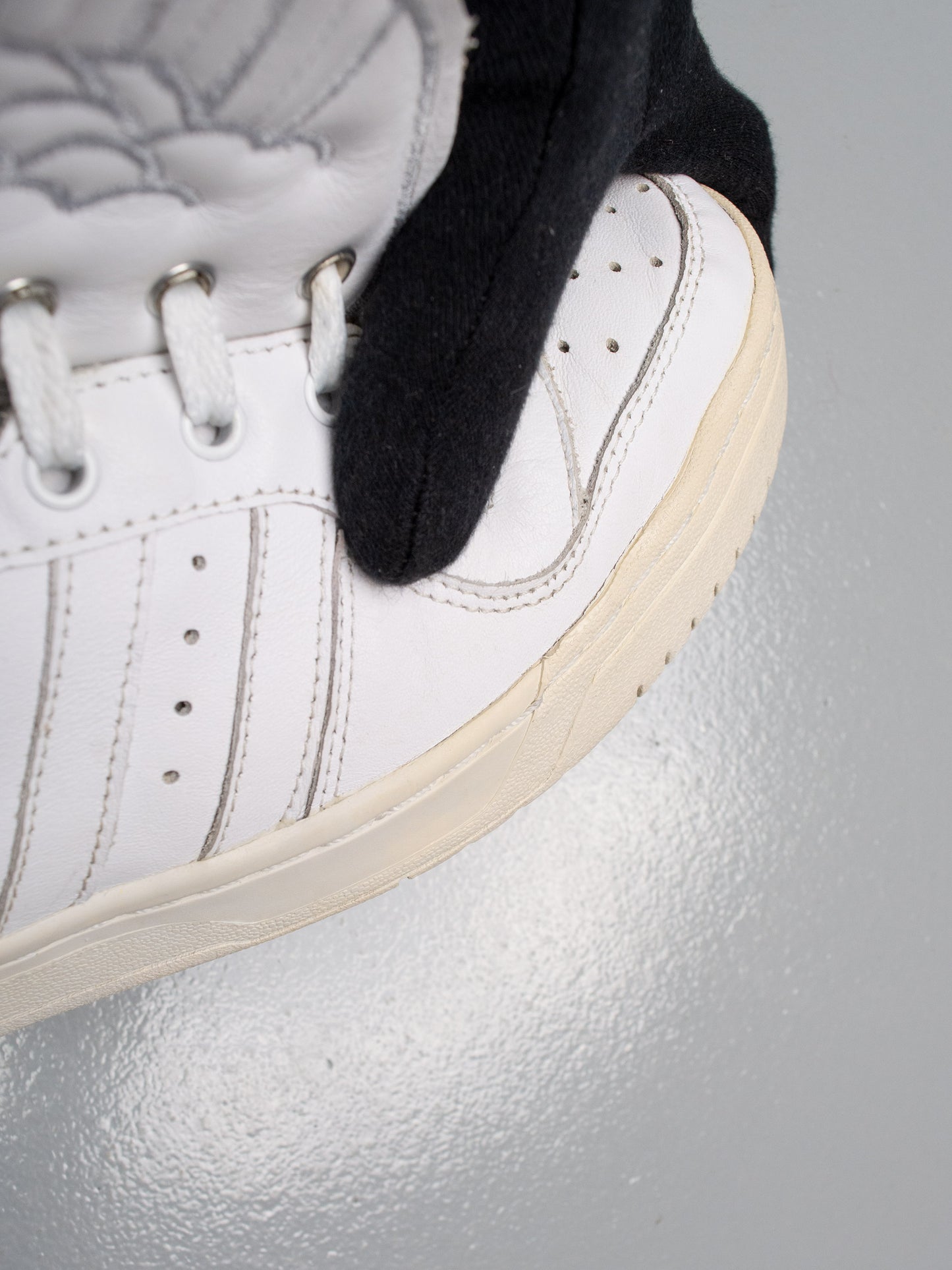 adidas Originals by Jeremy Scott S/S 2009 JS Wings (white/silver) - size 44 2/3
