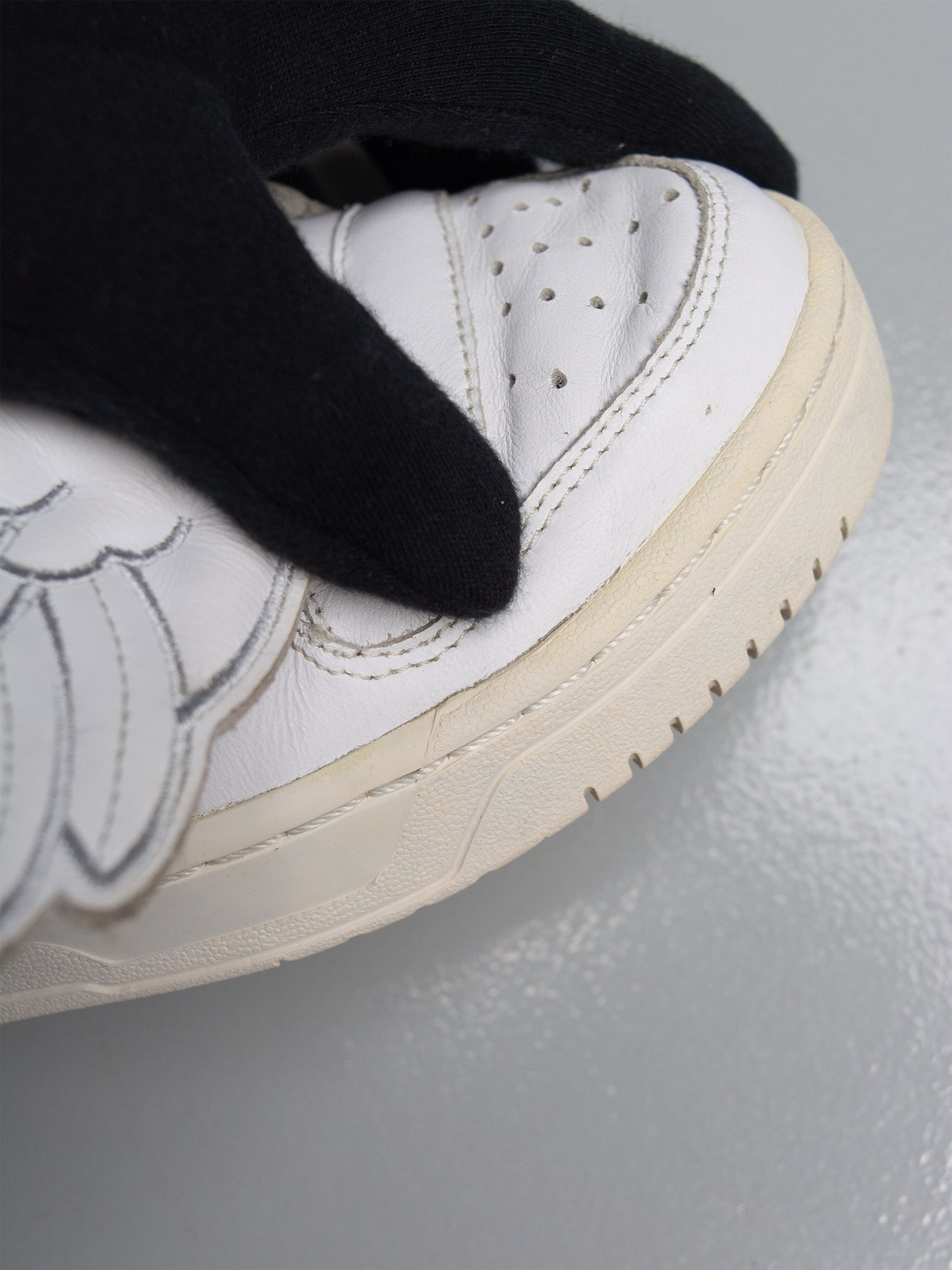 adidas Originals by Jeremy Scott S/S 2009 JS Wings (White/Silver) - size 39 1/3
