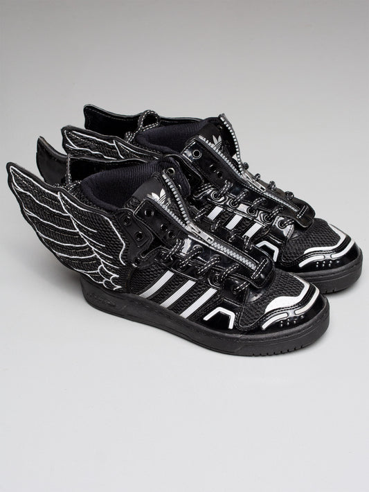 adidas Originals by Jeremy Scott 2015 JS Wings 2.0 Mesh (black) - size 39 1/3