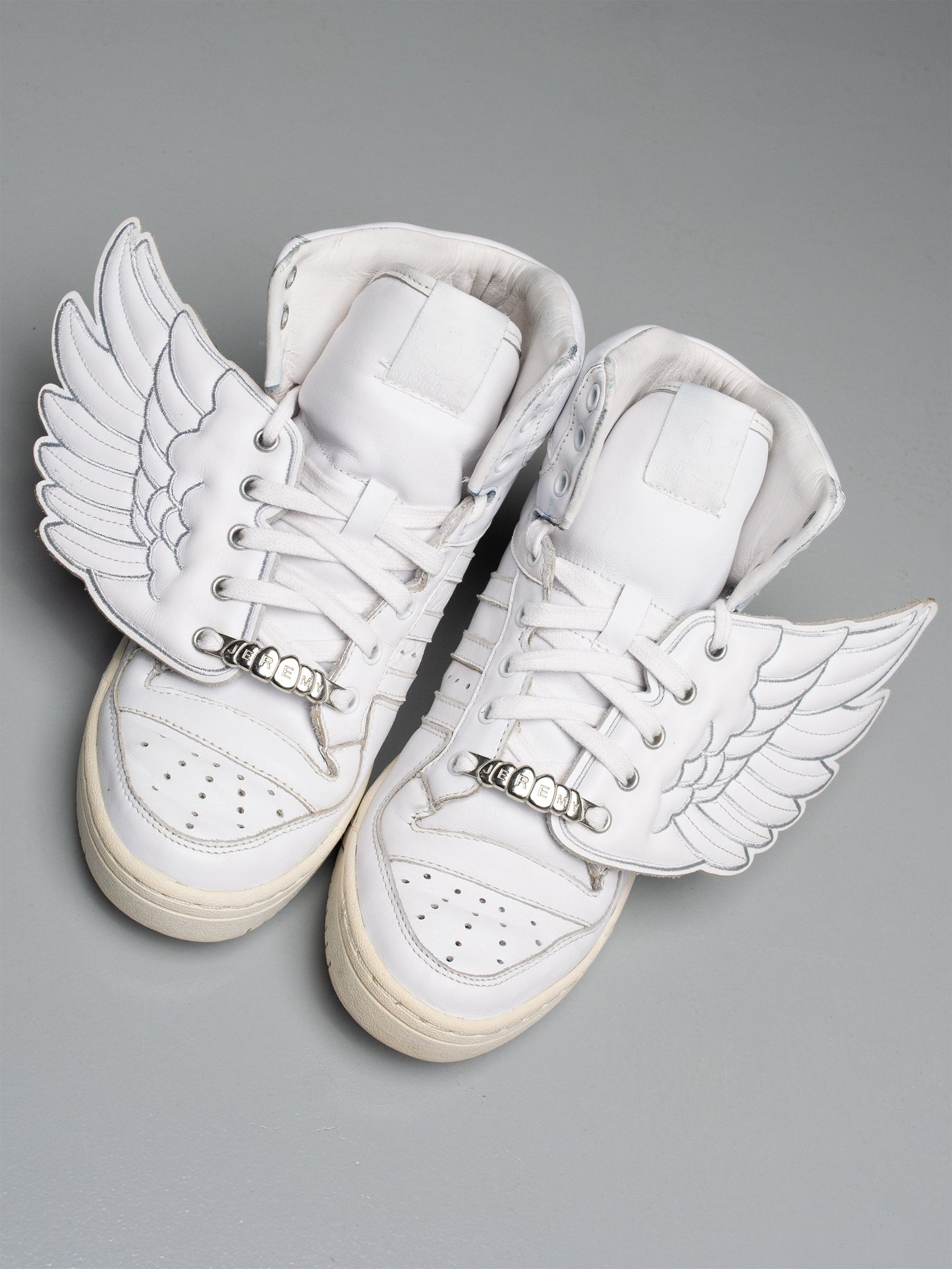adidas Originals by Jeremy Scott S/S 2009 JS Wings (White/Silver) - size 39 1/3