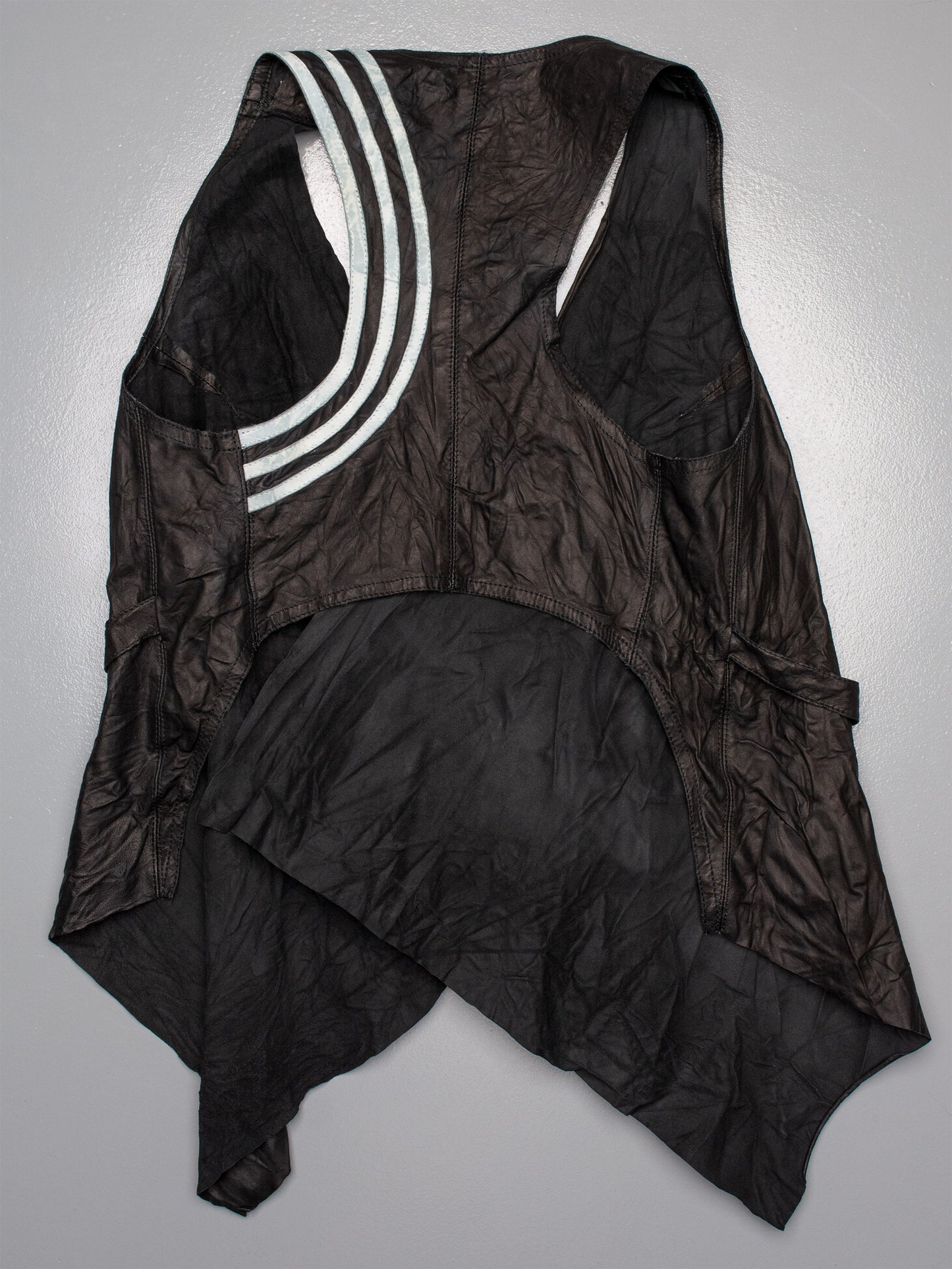 Y-3 S/S 2011 wrinkled leather vest - size M
