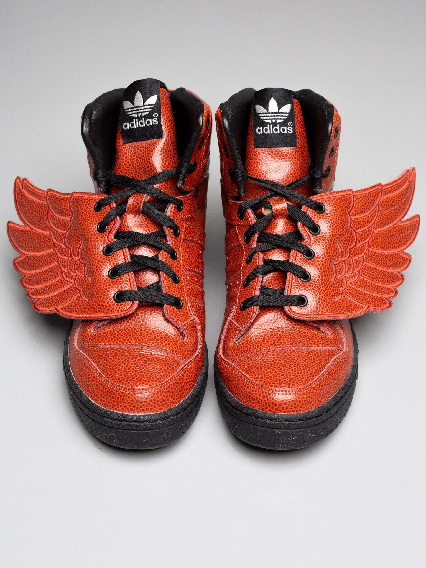 (sample) adidas Originals by Jeremy Scott A/W 2015 JS Wings Basketball - size 42 2/3