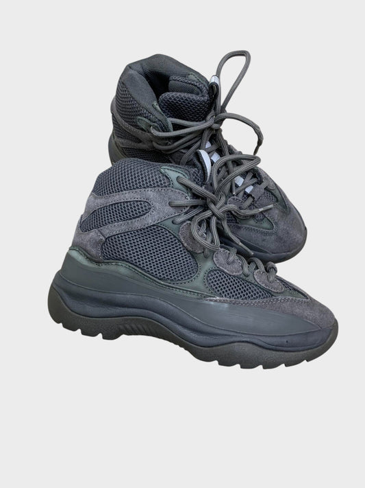YEEZY Season 6 (2018) - Thick Suede, Mesh and Nubuck Desert Boot (Graphite) - size 40