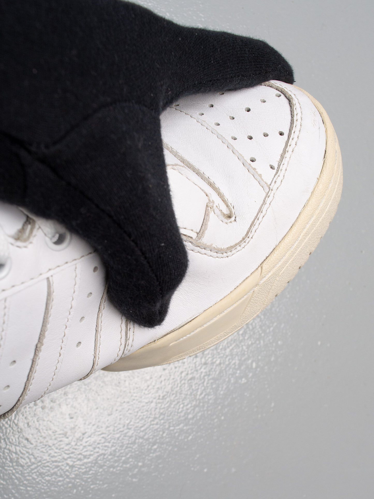 adidas Originals by Jeremy Scott S/S 2009 JS Wings (white/silver) - size 44 2/3