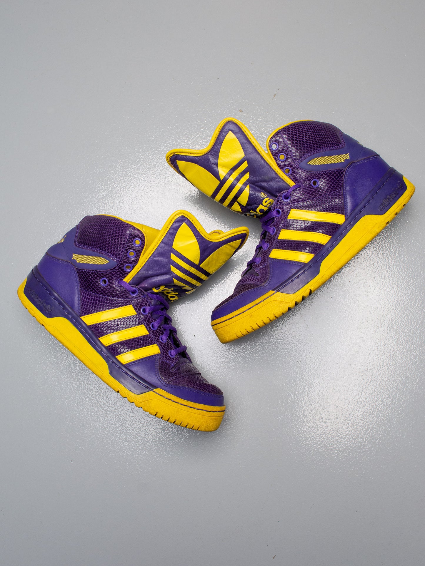 adidas Originals by Jeremy Scott S/S 2009 JS Logo (purple/yellow) - size 41 1/3